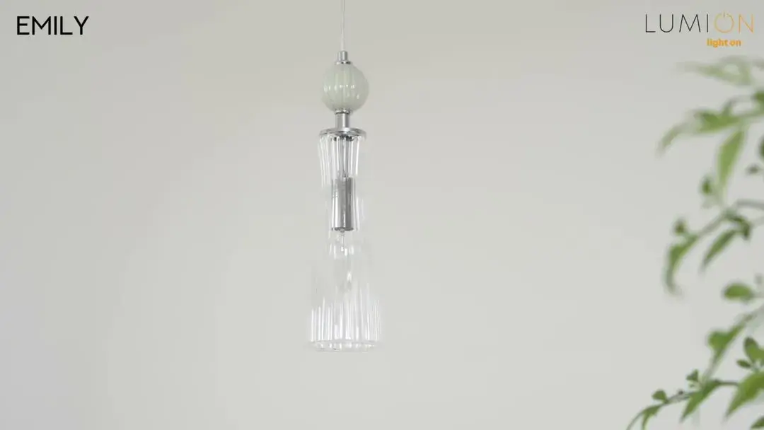 Видеообзор — Подвесной светильник Lumion из хрома с рельефным стеклянным плафоном и шарообразным белым декором