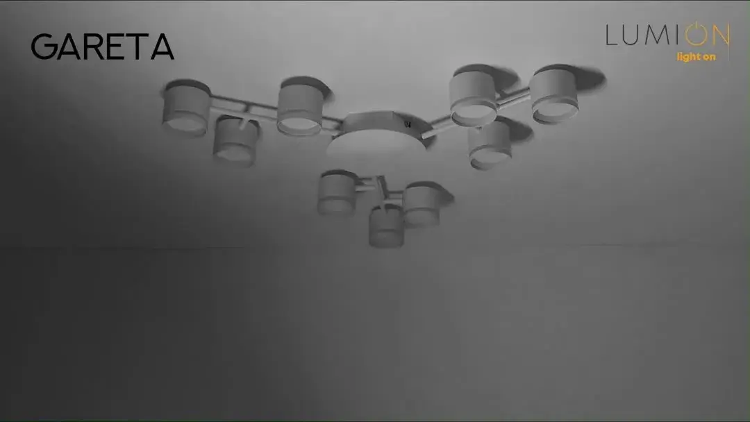 Видеообзор — Потолочная люстра Lumion в минималистичном дизайне, 6 белых матовых плафонов на металлической арматуре