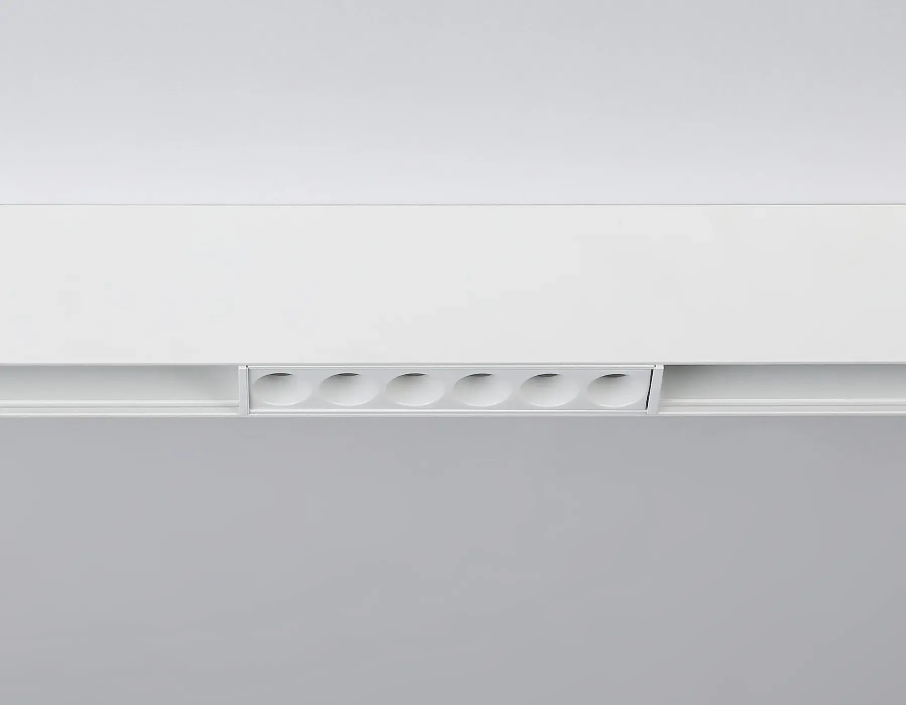 Трековый светильник Ambrella Light GL4017 — белый, ракурс 2
