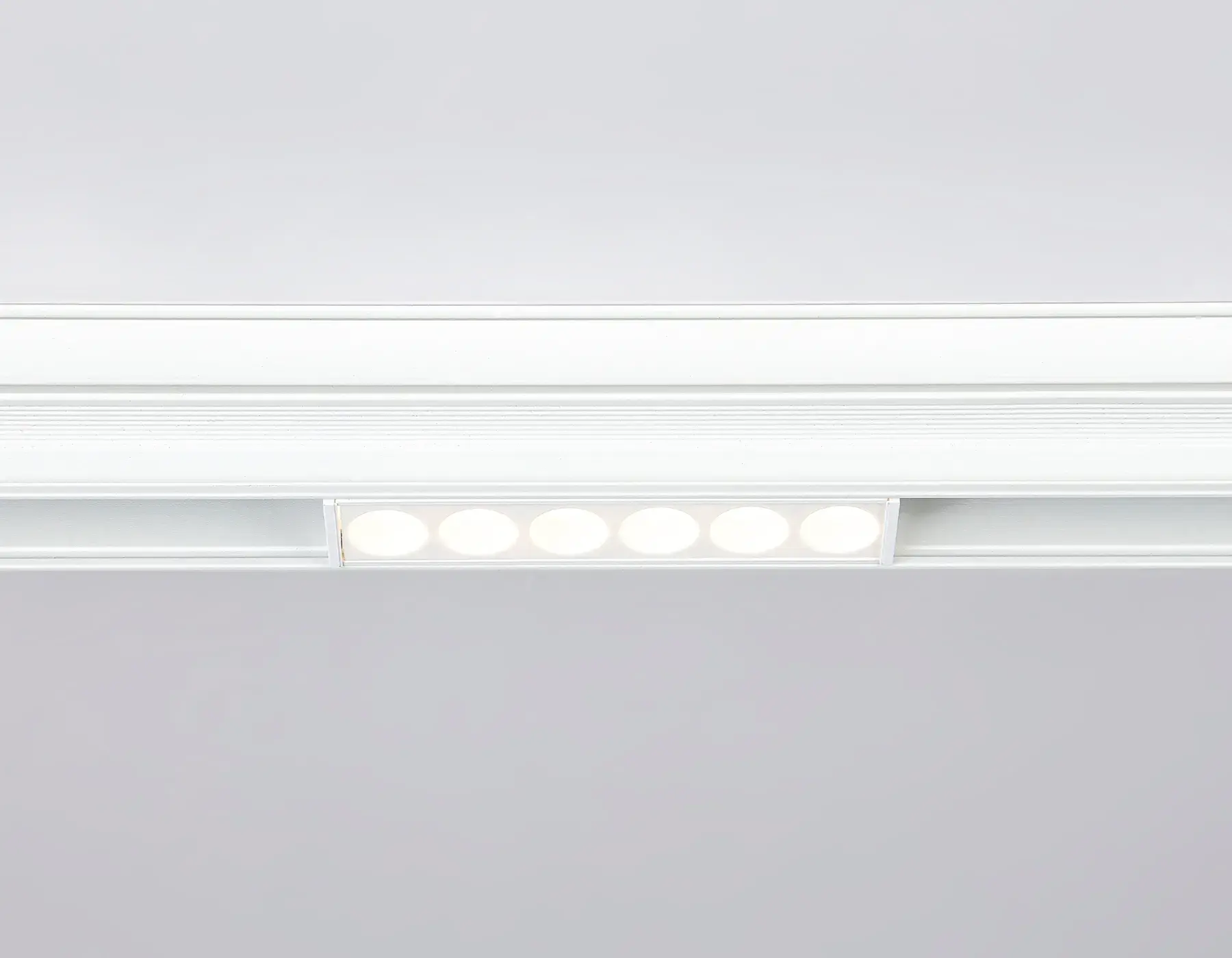 Трековый светильник Ambrella Light GL4017 — белый, ракурс 3