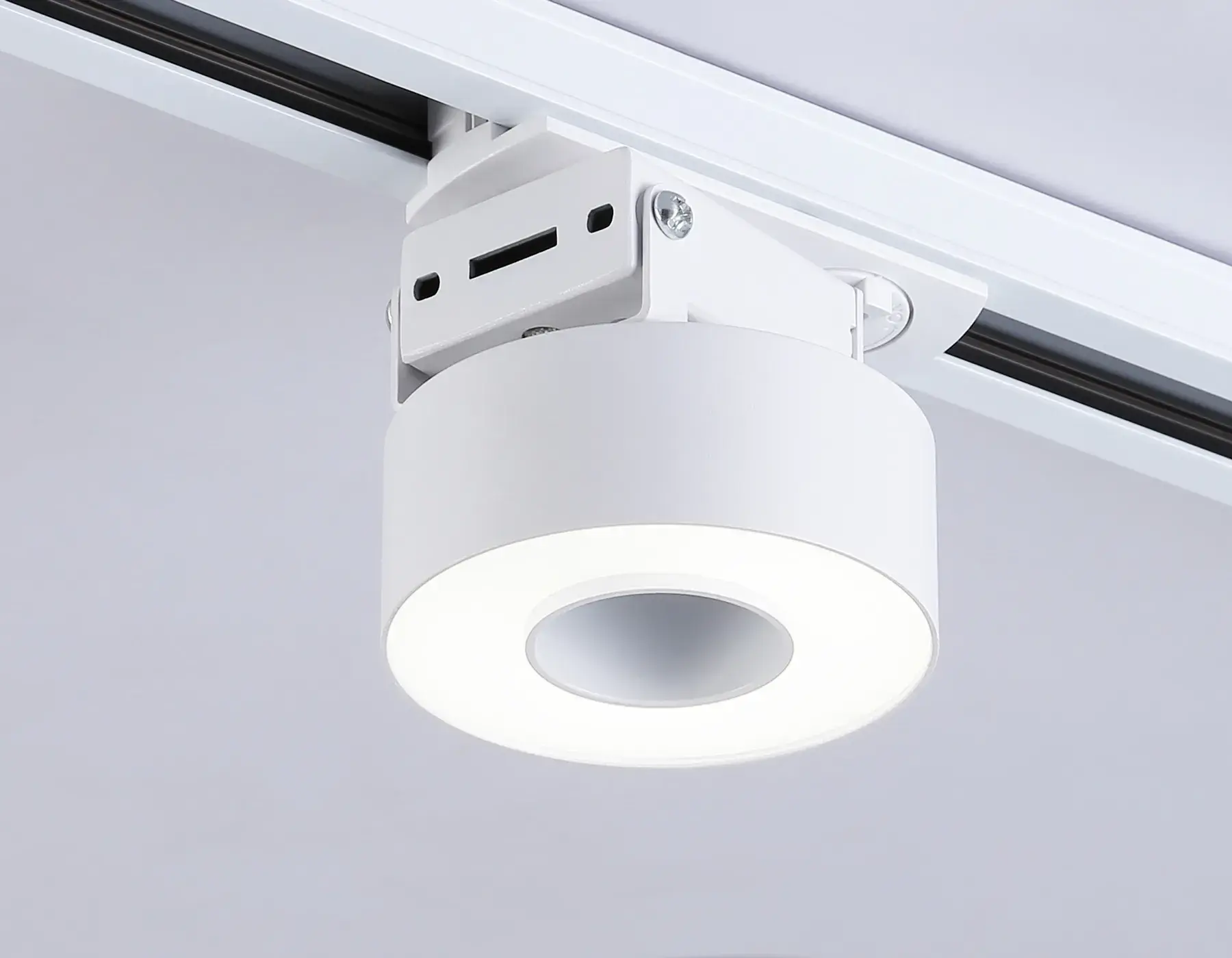 Трековый светильник Ambrella Light GL6861 — белый, ракурс 5