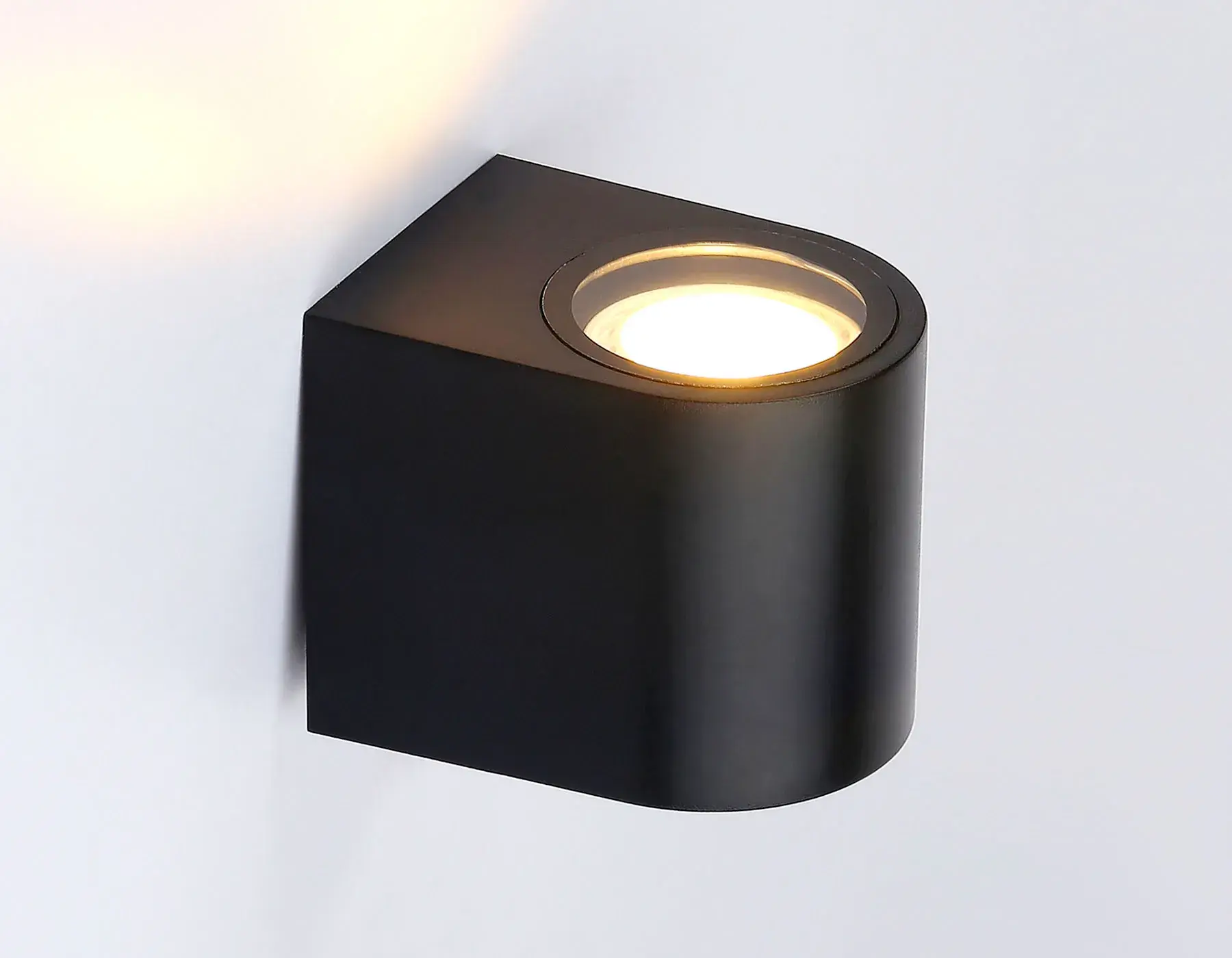 Уличный светильник Ambrella Light ST3722 — черный
