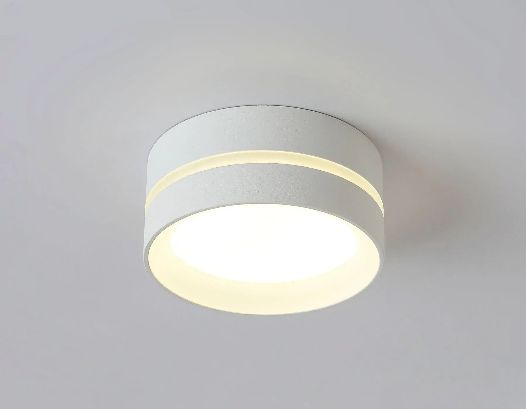 Точечный светильник Ambrella Light TN5388 — белый, ракурс 3