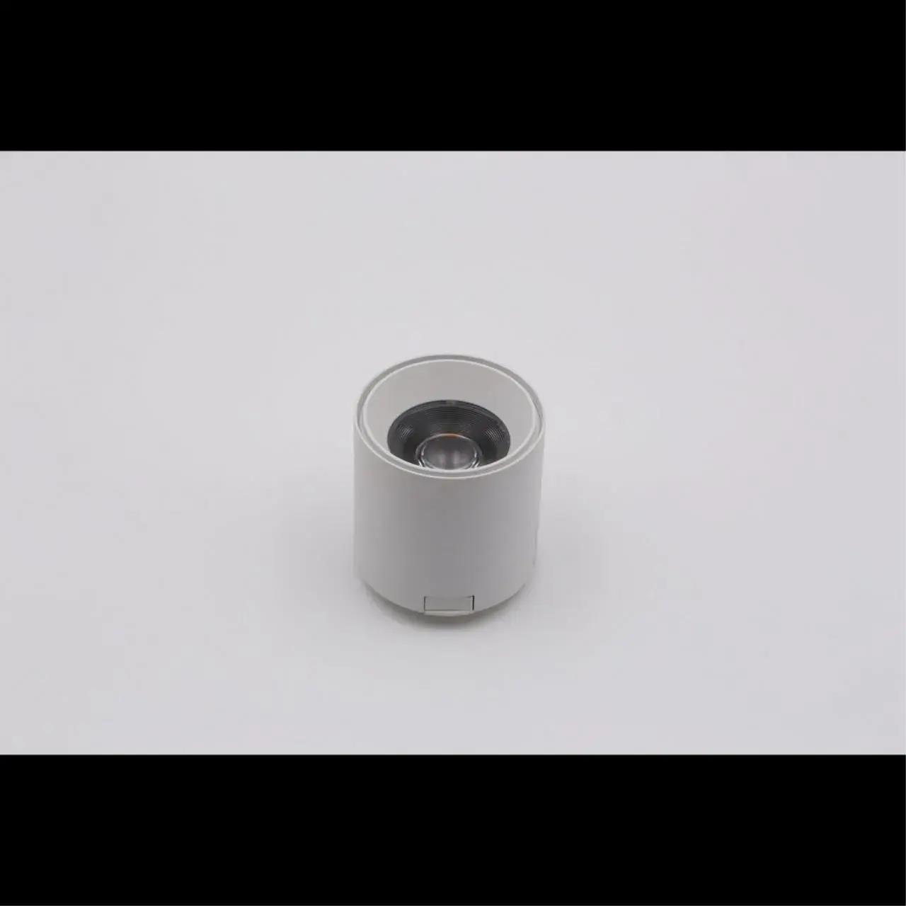 Светильник для трека Aployt APL.0109.10.06 MAGNETIC TRACK 48 — белый
