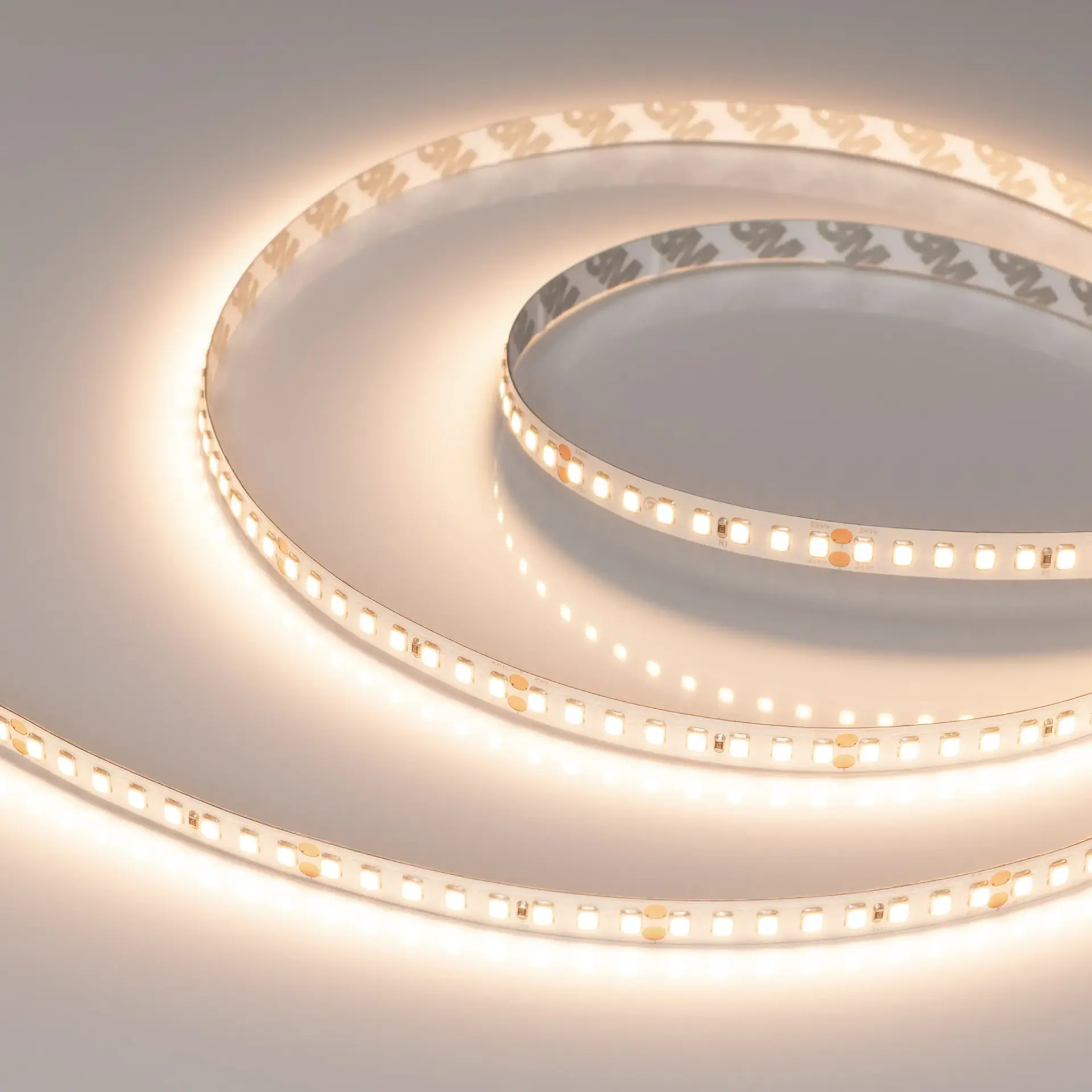 Светодиодная лента UL-A160-8mm 24V Warm3000 (12 W/m, IP20, 2835, 5m), ракурс 2