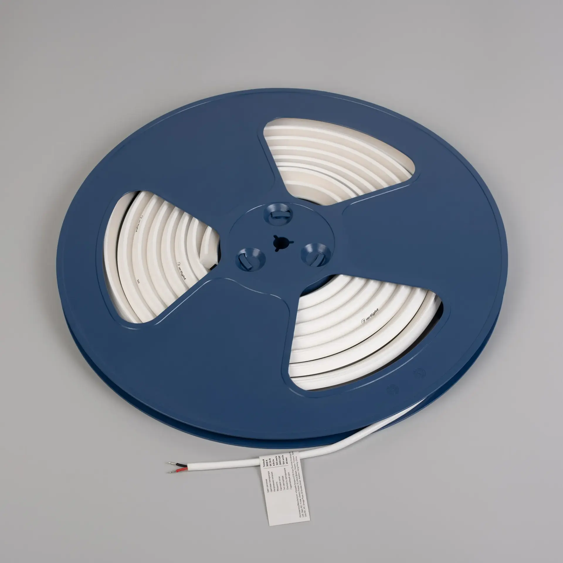 Гибкий неон MOONLIGHT-3D-T-X544-10x10mm 24V Warm3000 (8 W/m, IP67, 5m, wire x1), ракурс 2