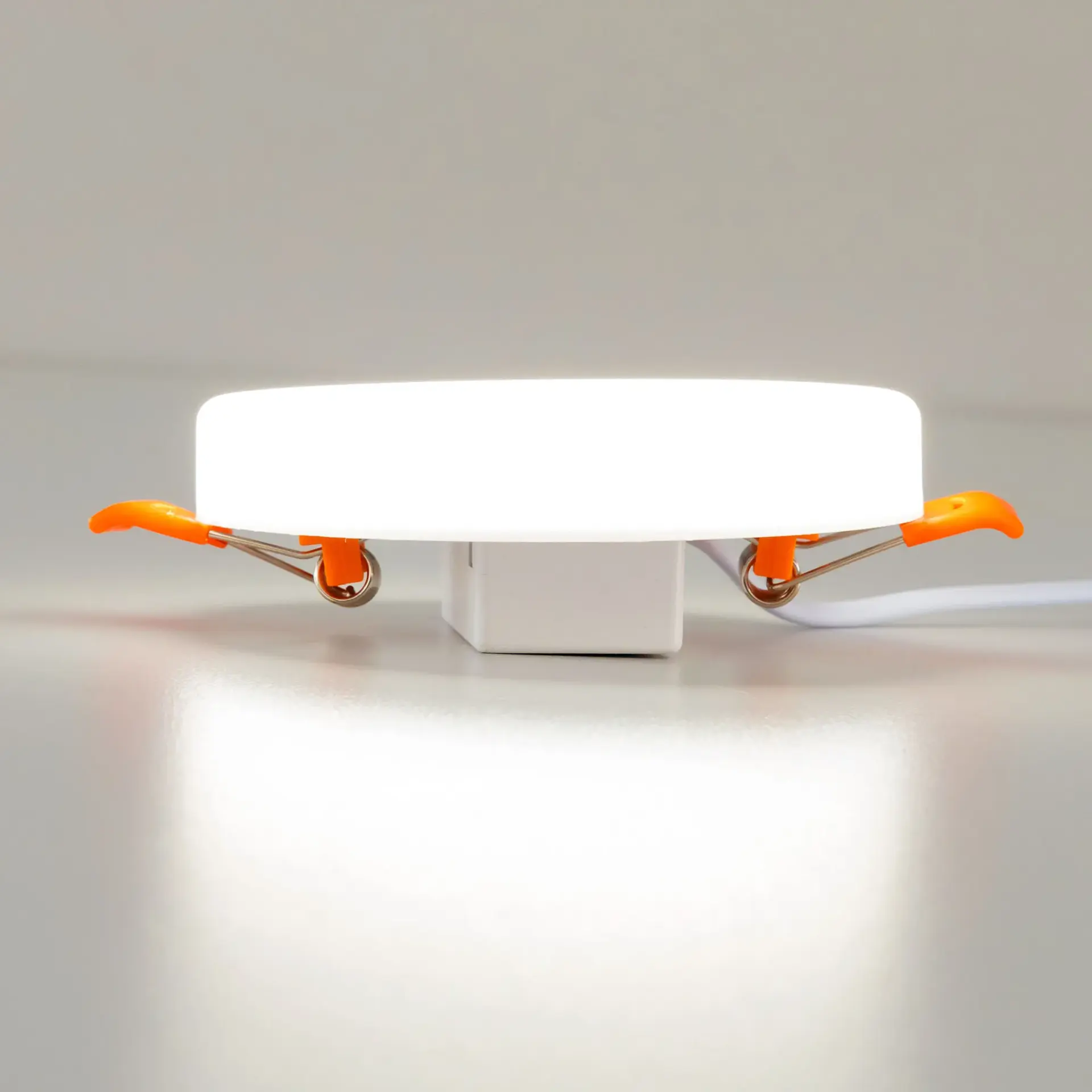 Точечный светильник Citilux CLD5310N ВЕГА — белый, ракурс 14