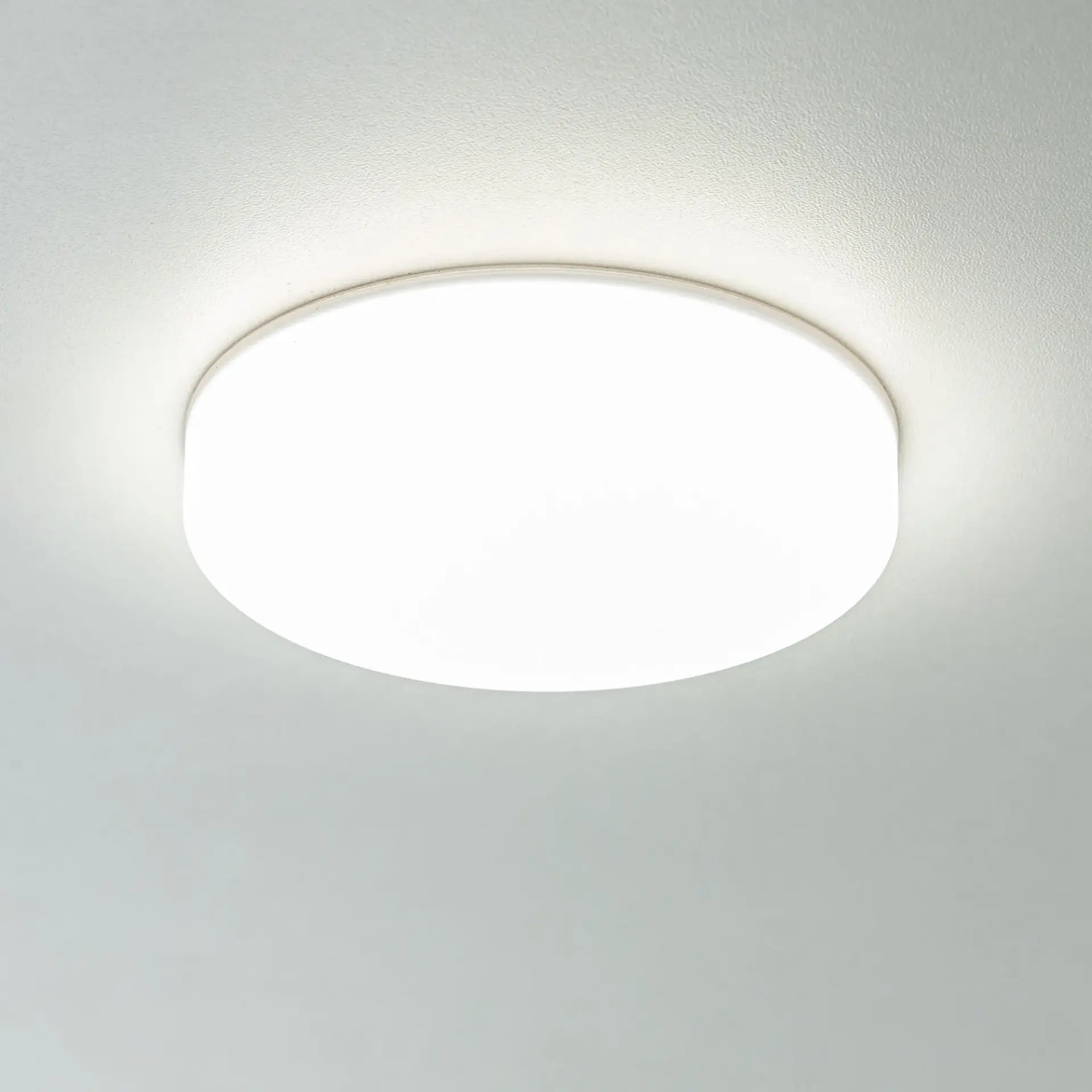 Точечный светильник Citilux CLD5315N ВЕГА — белый, ракурс 6