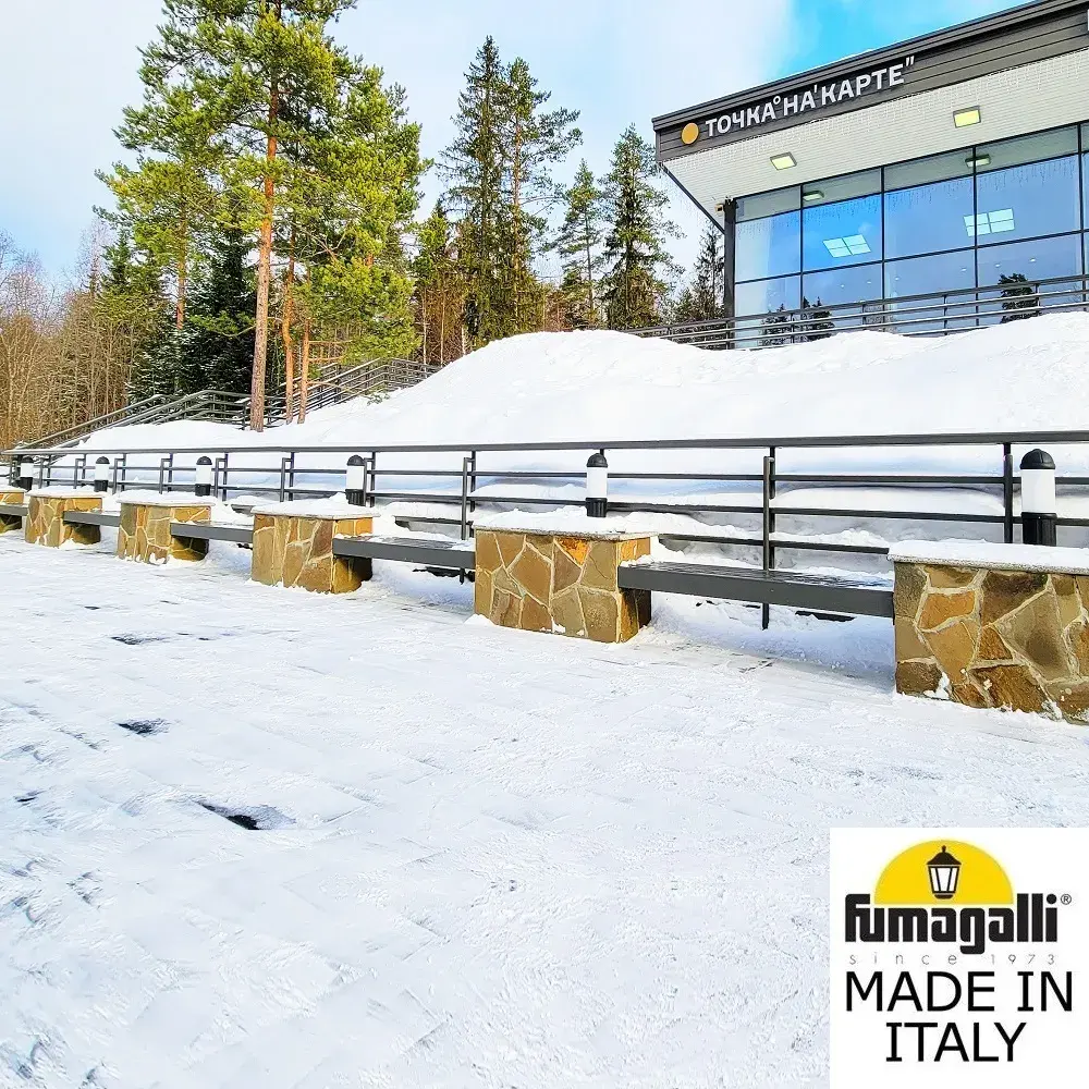 Наземный уличный светильник Fumagalli D15.555.000.AYF1R SAURO — черный, ракурс 6