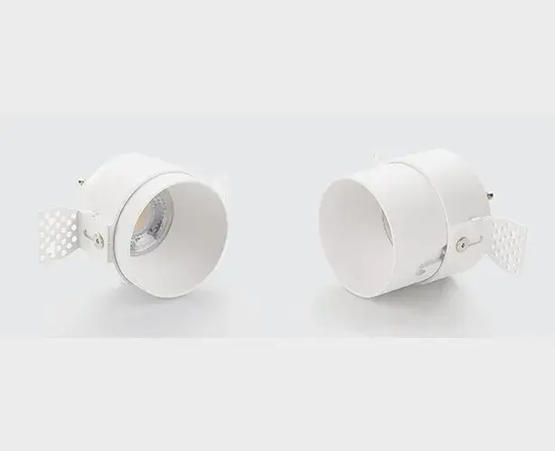 Точечный светильник Italline DL 2248 black — черный, ракурс 2