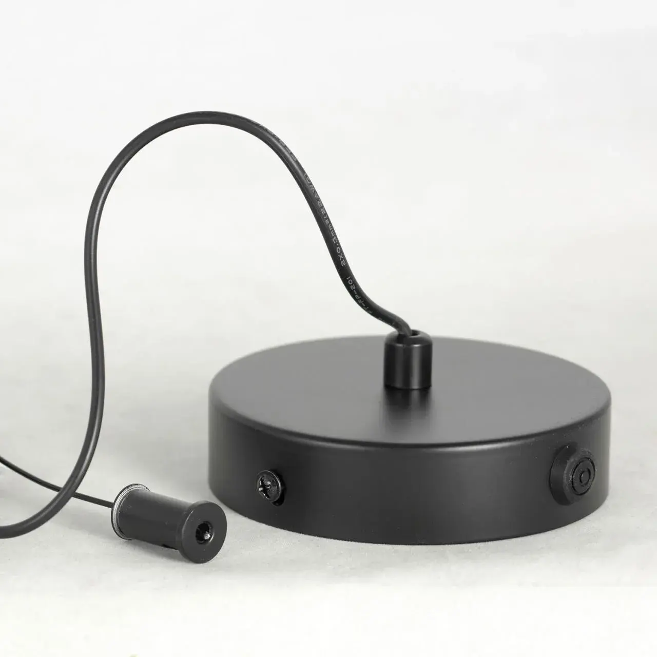 Светильник Lussole LSP-7015 БРИДЖЕПОРТ — черный, ракурс 4