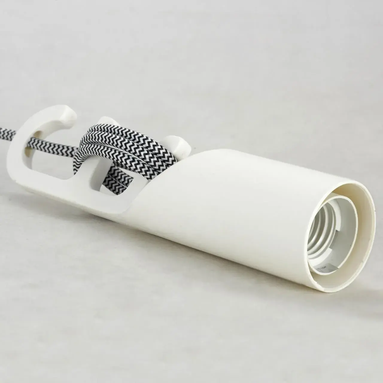 Светильник Lussole LSP-8547 КОЗИ — белый, ракурс 2