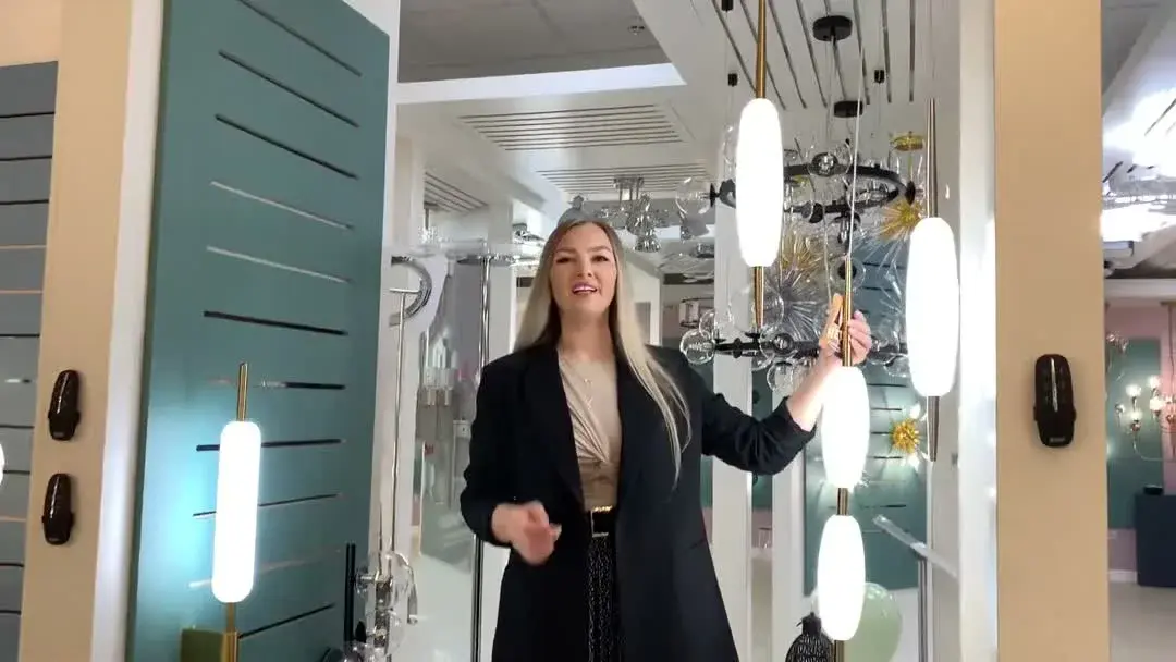 Видеообзор — Бра Odeon Light в скандинавском стиле, белый матовый цилиндр на квадратном основании из бронзы