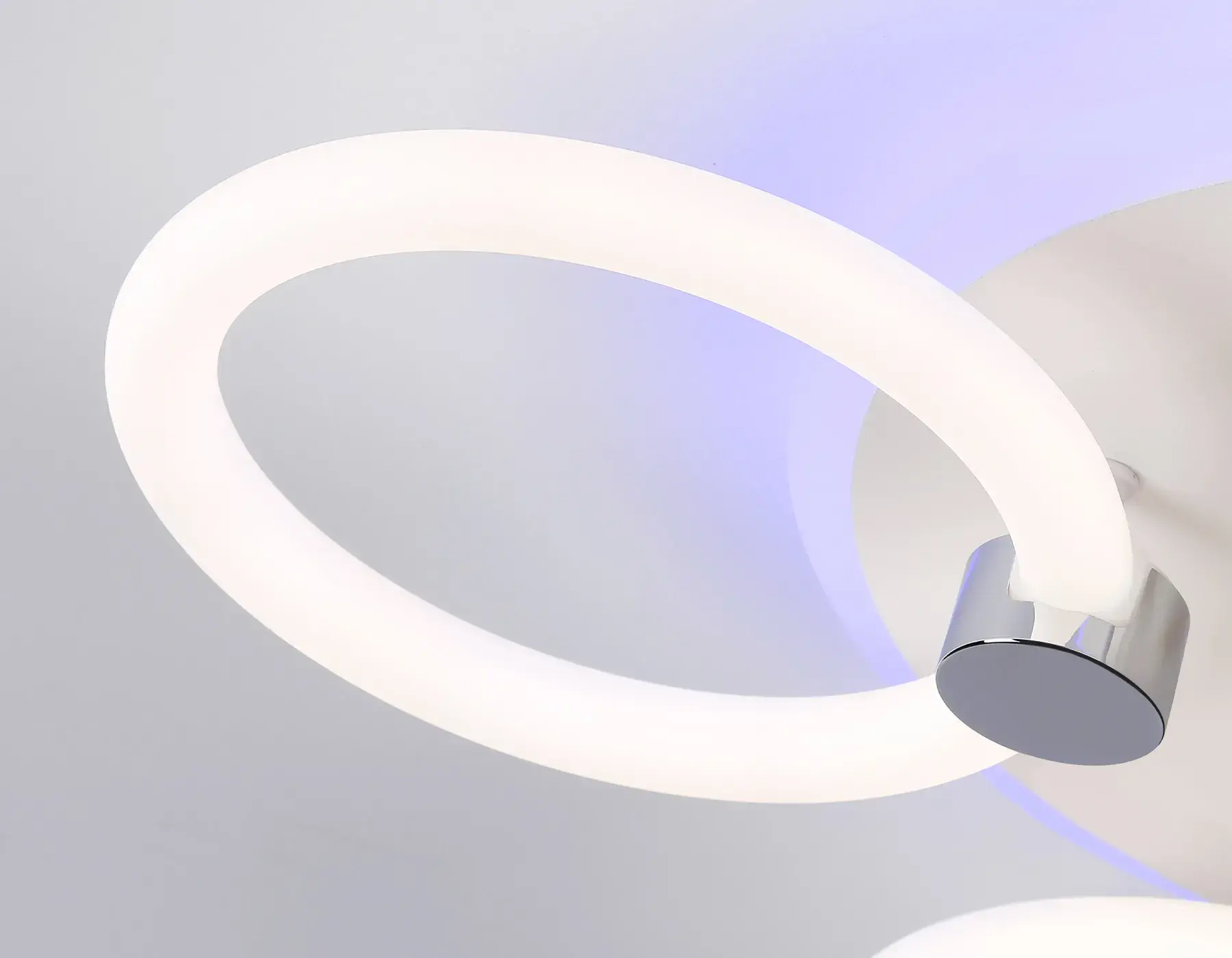Люстра Ambrella Light FA3838 — белый, ракурс 3