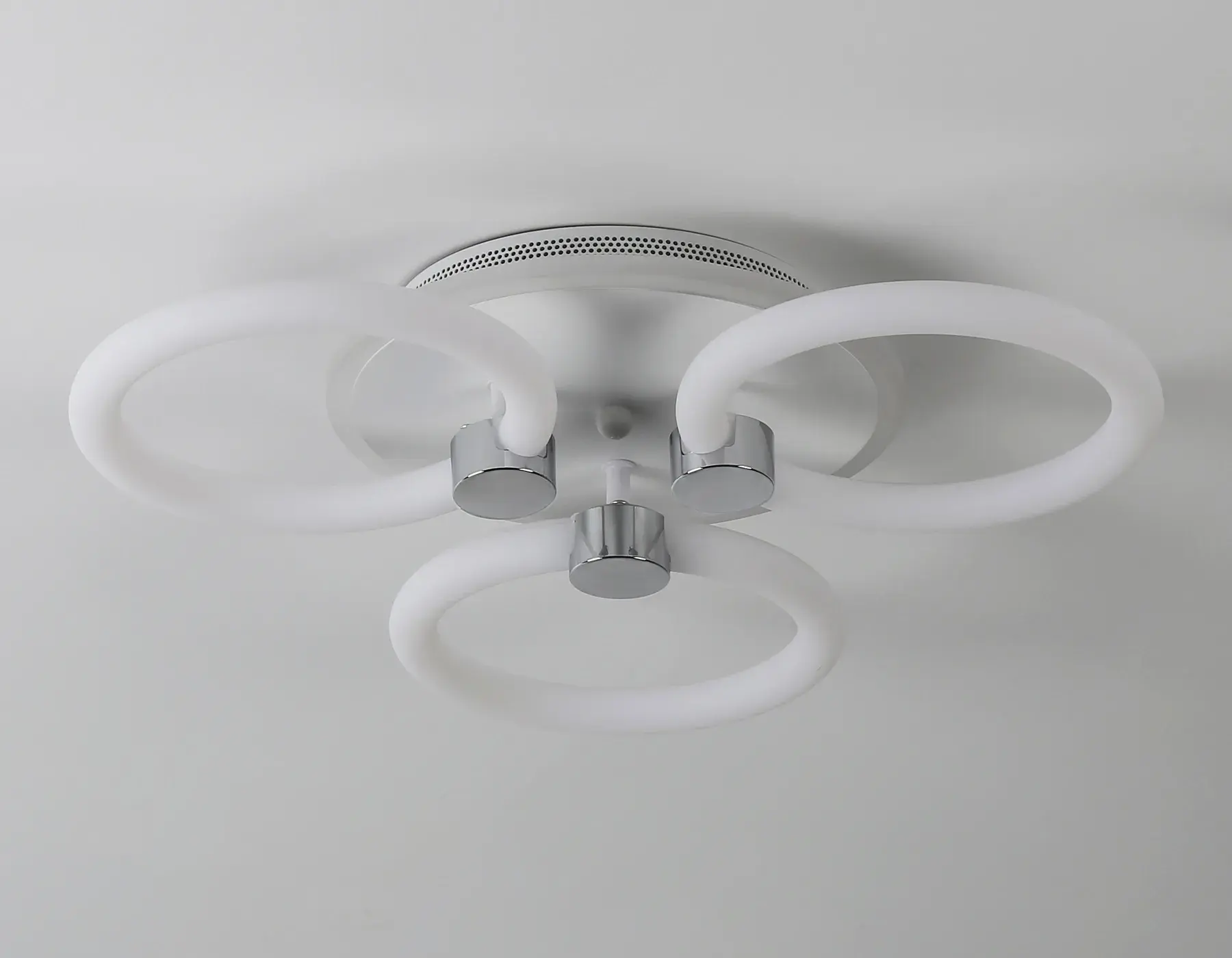 Люстра Ambrella Light FA3838 — белый
