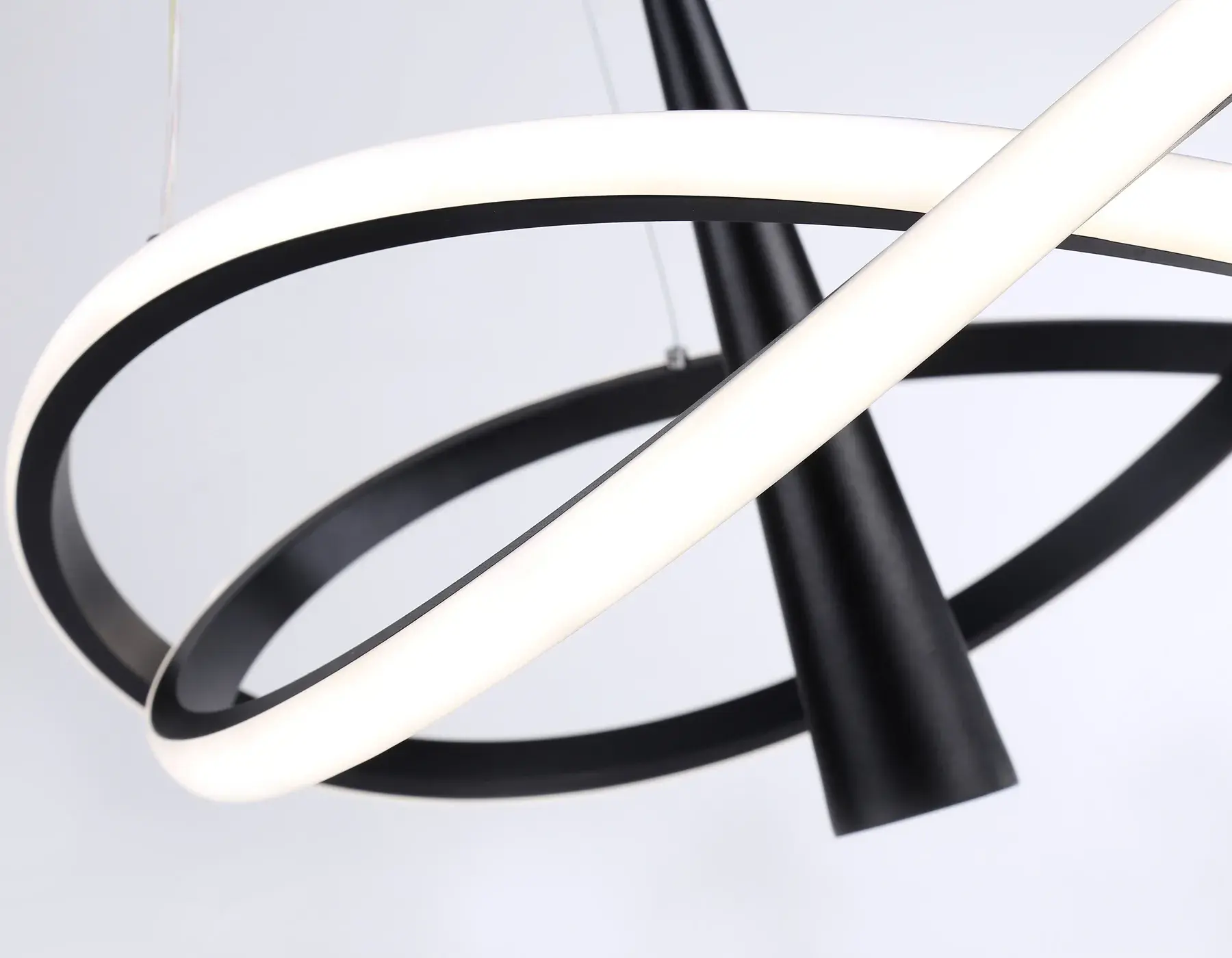 Светильник Ambrella Light FL5368 — черный, ракурс 2