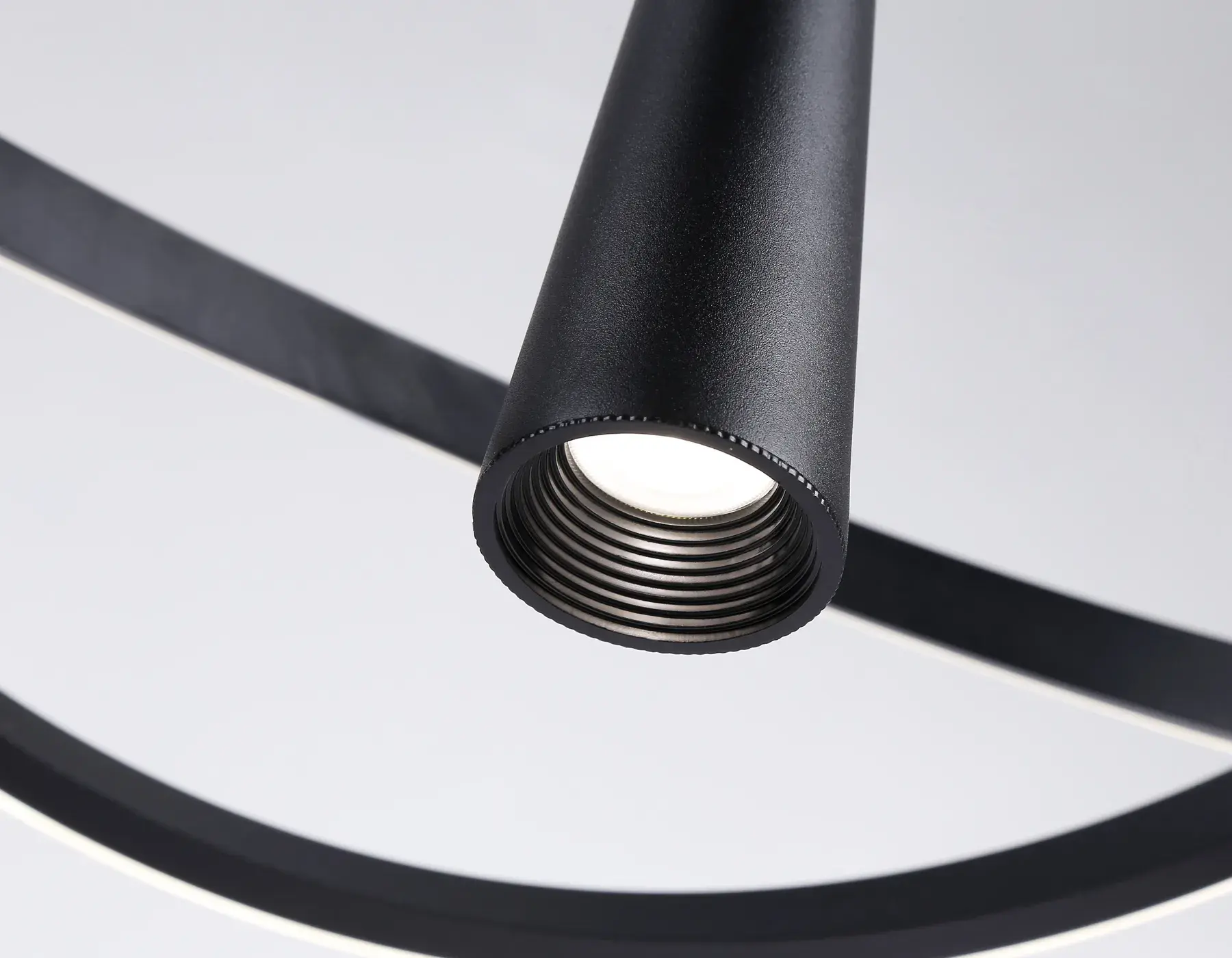 Светильник Ambrella Light FL5368 — черный, ракурс 3