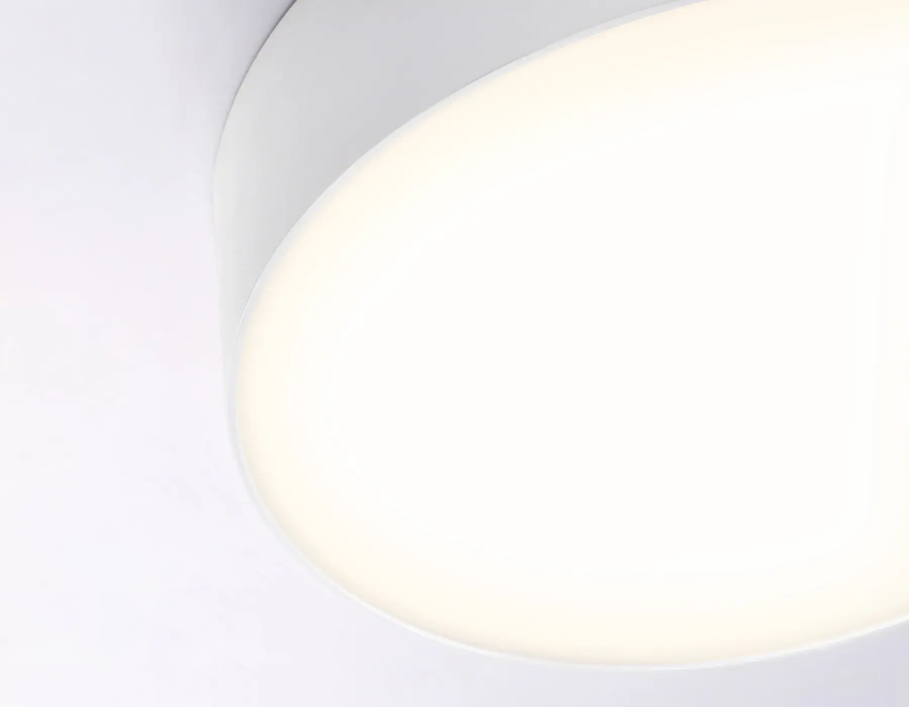 Точечный светильник Ambrella Light FV5511 — белый, ракурс 4