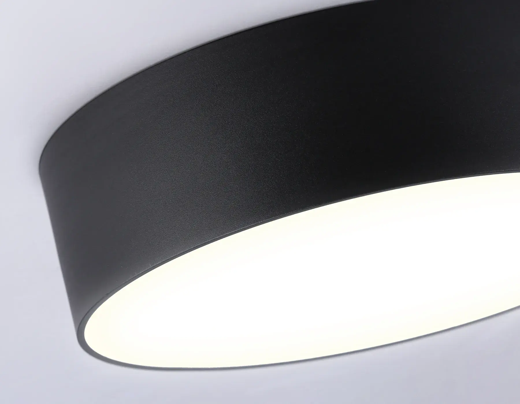Светильник Ambrella Light FV5529 — черный, ракурс 4