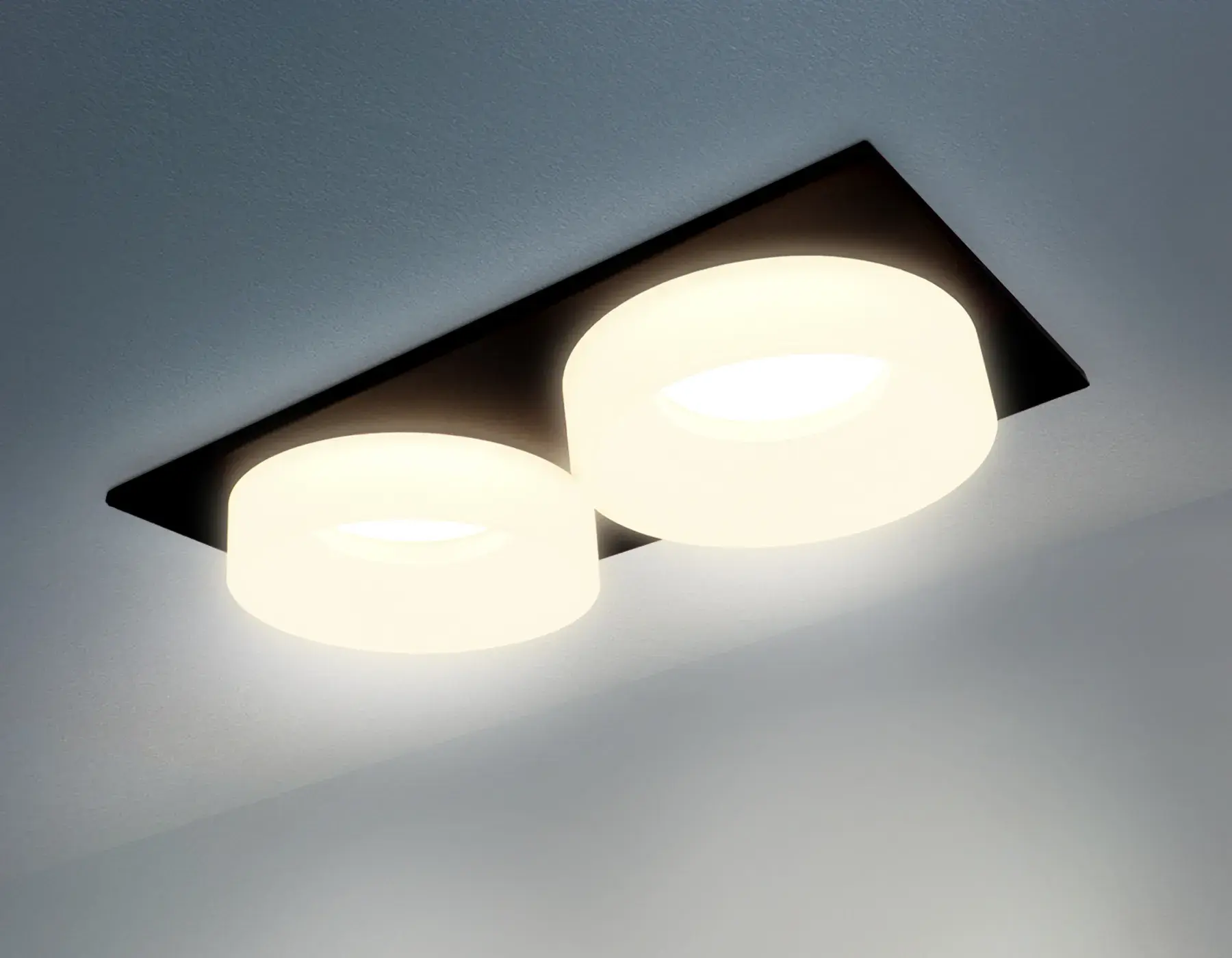 Точечный светильник Ambrella Light TN1319 — черный, ракурс 2