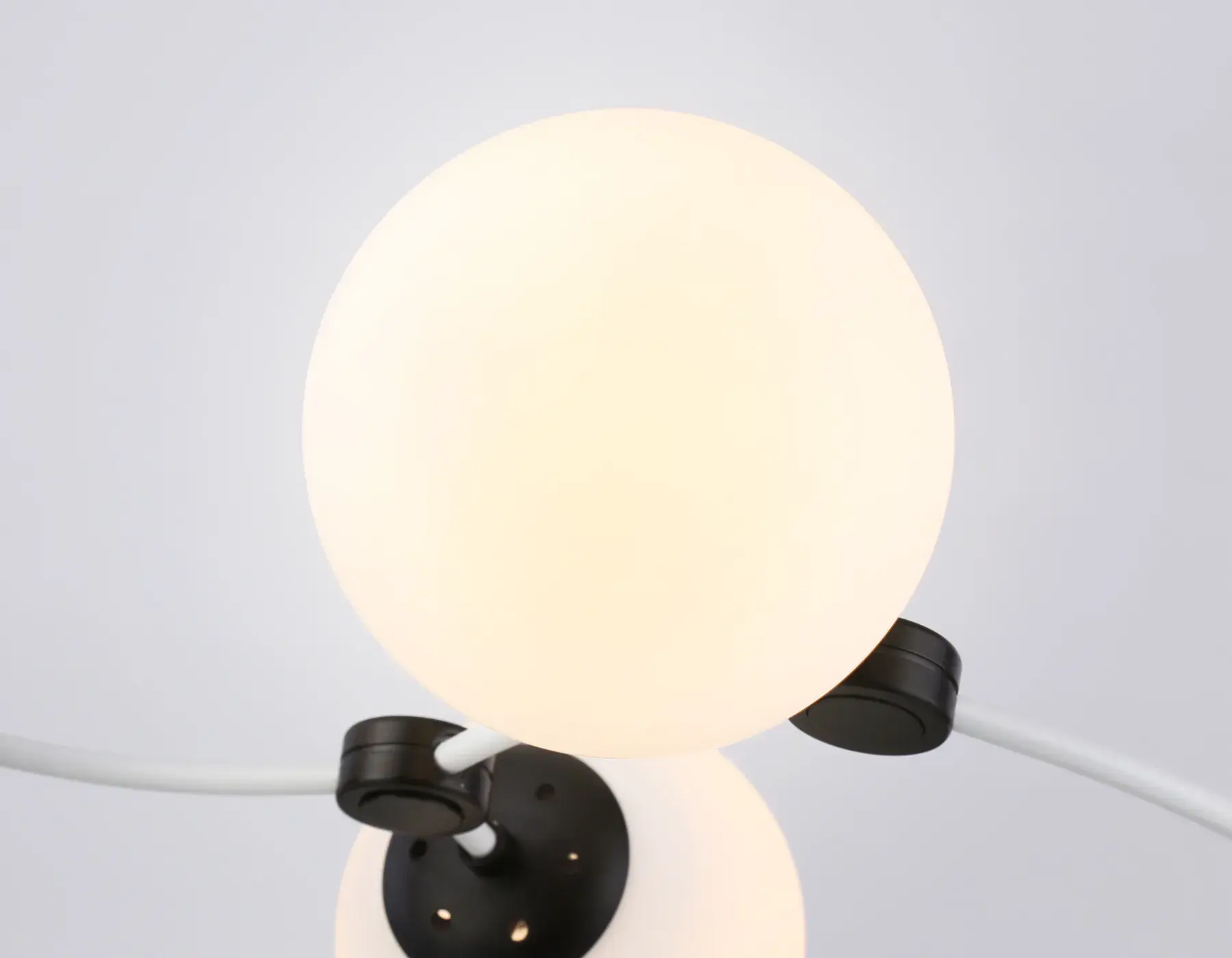 Люстра Ambrella Light TR2546 — белый, ракурс 2