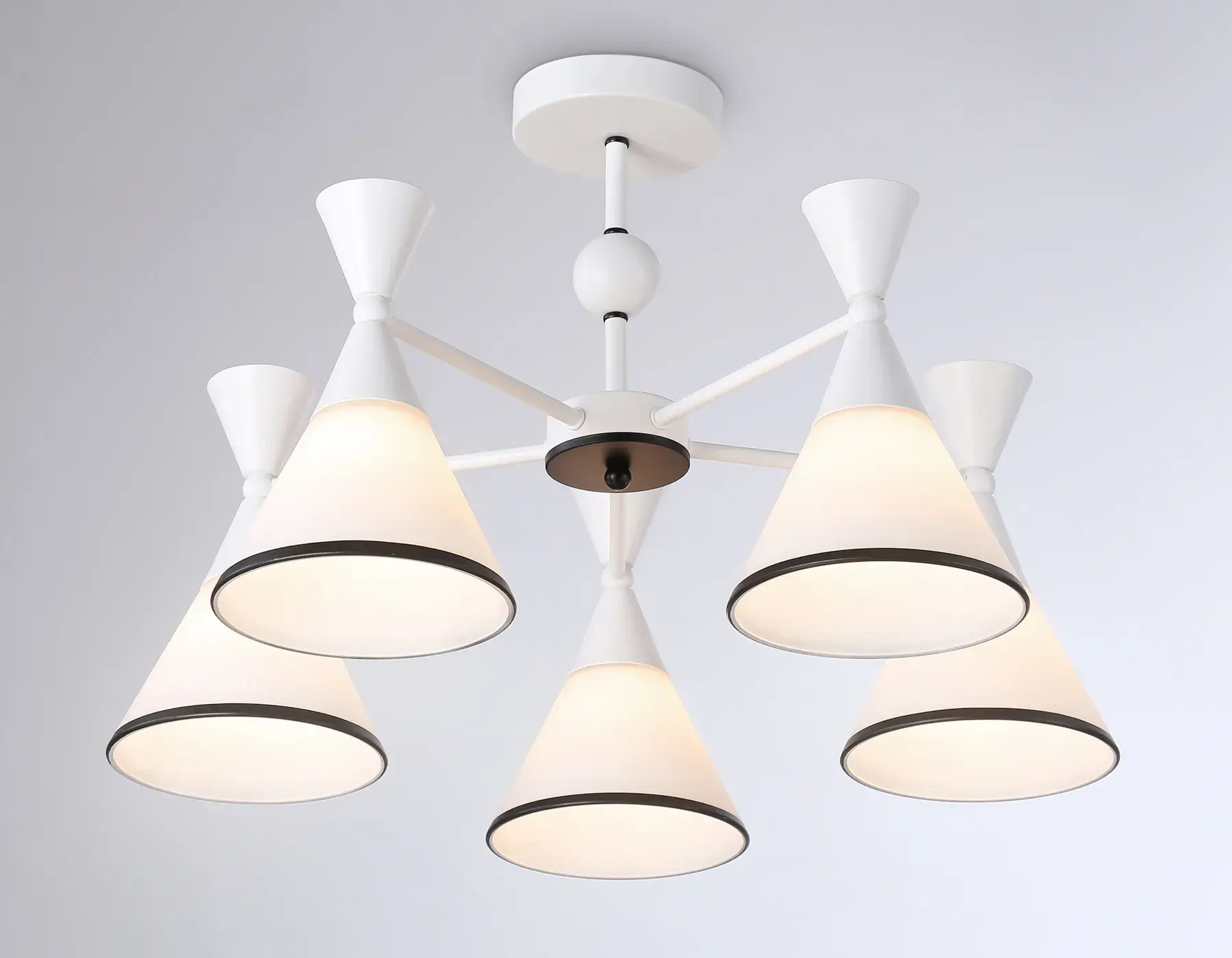 Люстра Ambrella Light TR3165 — белый, ракурс 3