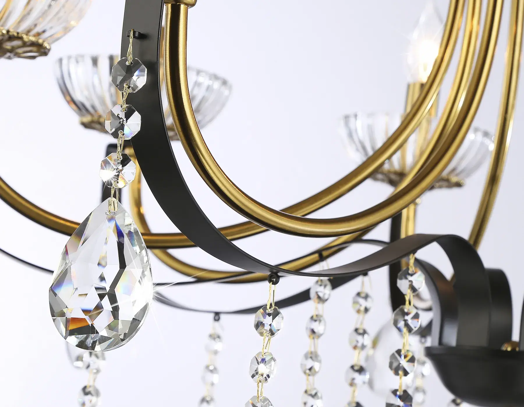 Люстра Ambrella Light TR4953 — черный, ракурс 4