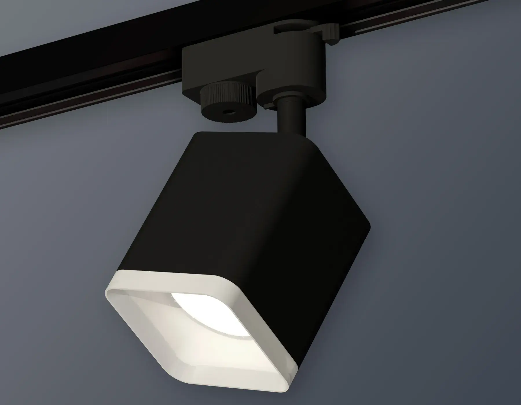 Трековый светильник Ambrella Light XT7813022 — черный, ракурс 2