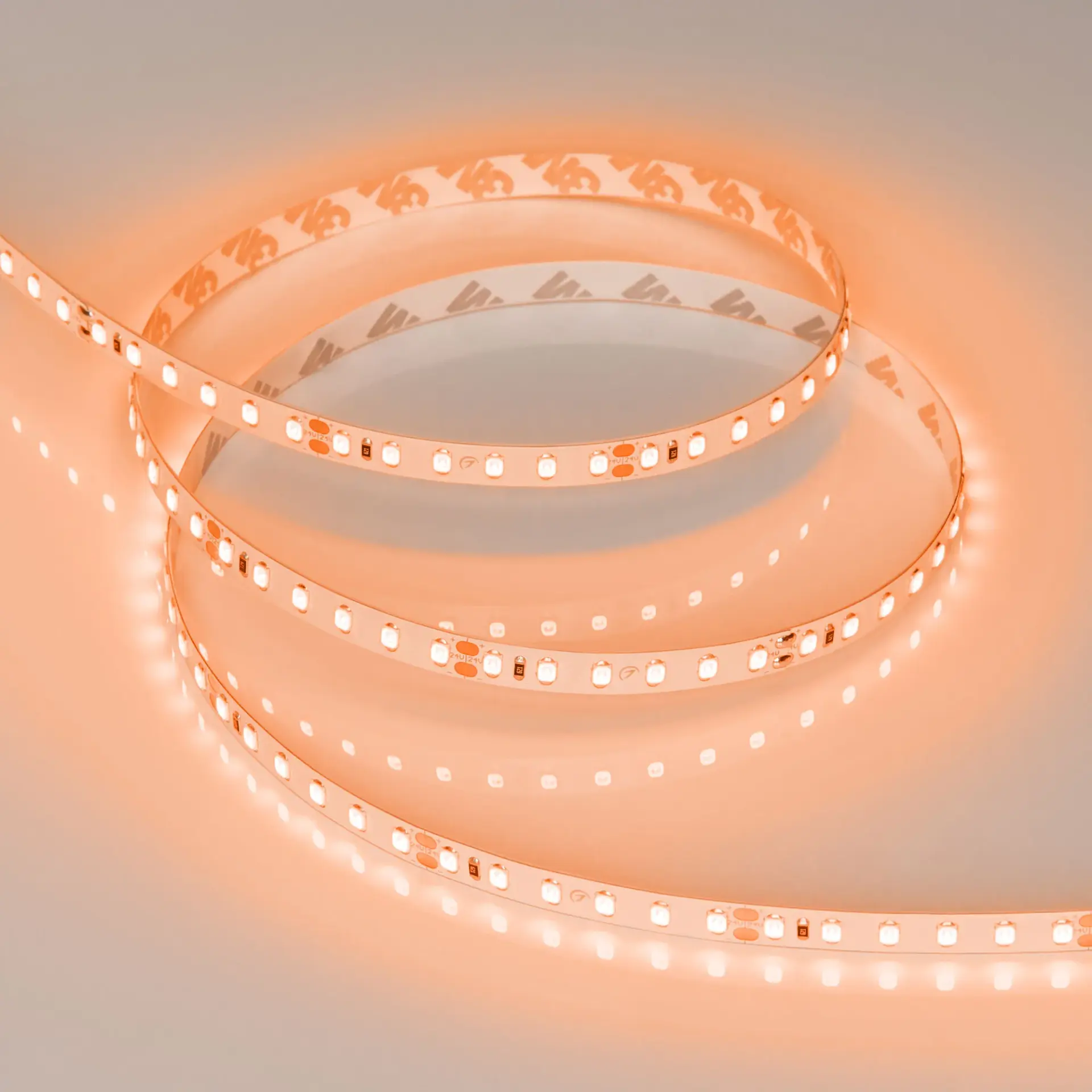 Светодиодная лента RT-A120-8mm 24V Orange (9.6 W/m, IP20, 2835, 5m), ракурс 3