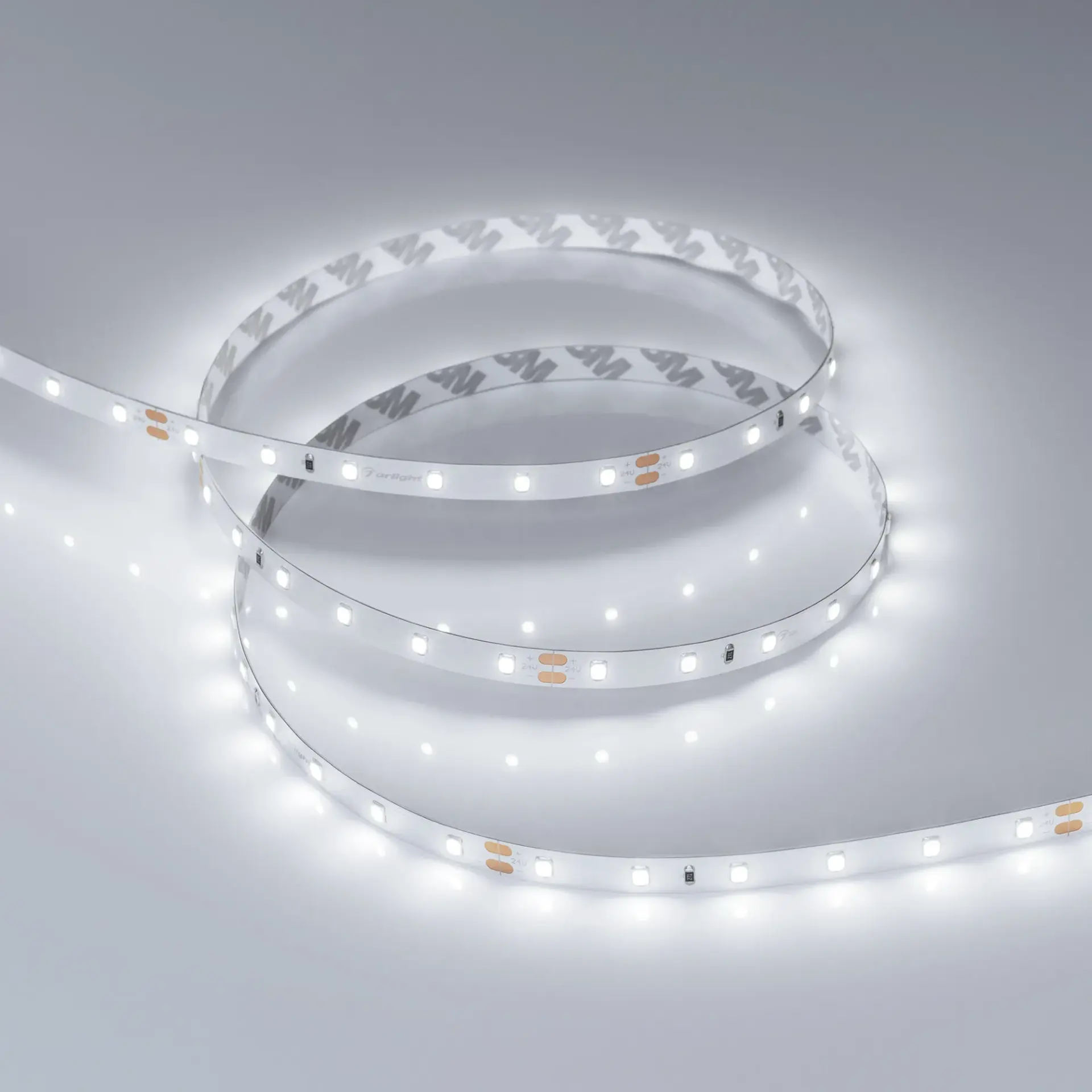 Светодиодная лента RT-A60-8mm 24V White6000 (7.2 W/m, IP20, 2835, 5m), ракурс 4