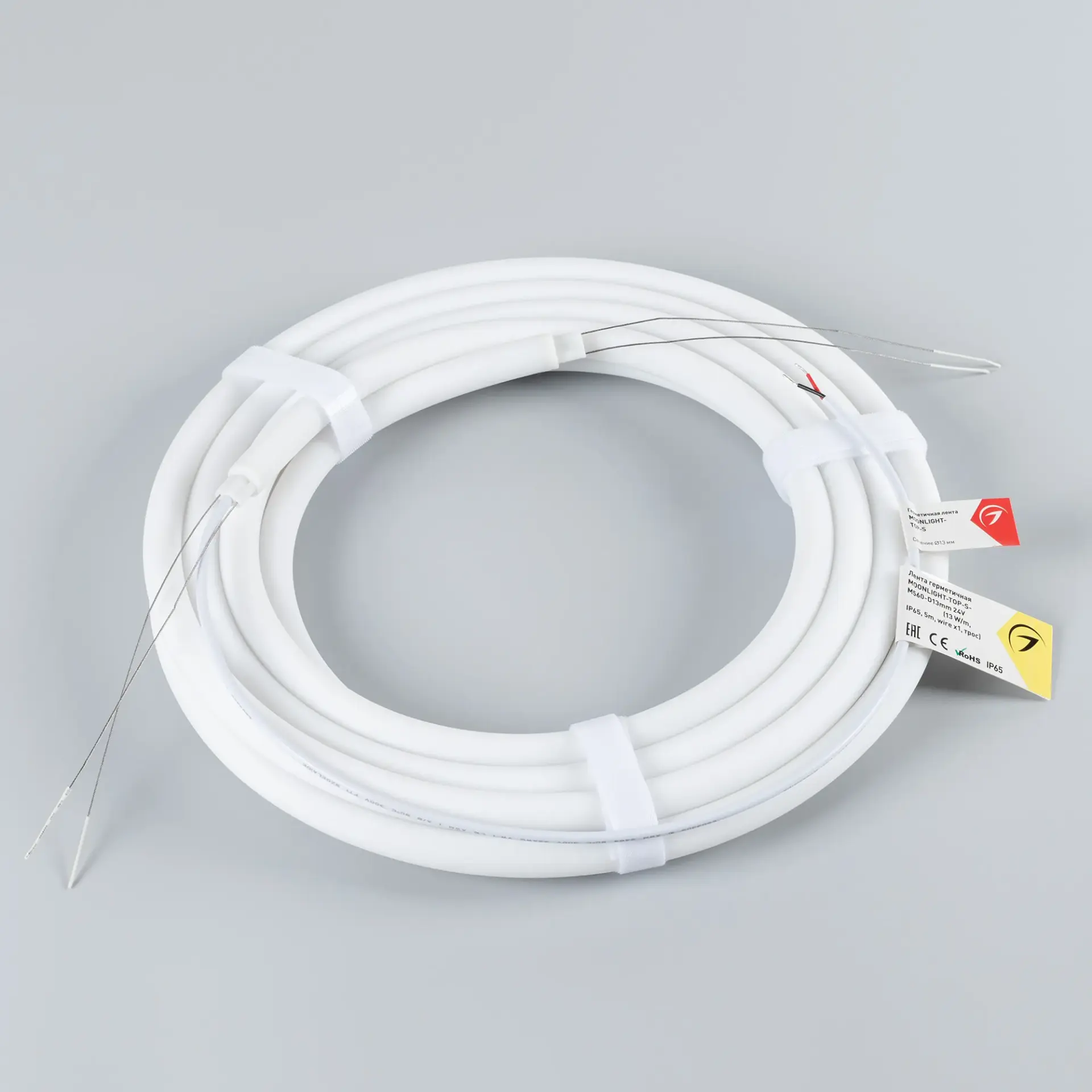 Гибкий неон MOONLIGHT-TOP-S-M560-D13mm 24V Warm3000 (13 W/m, IP65, 5m, wire x1, трос), ракурс 2