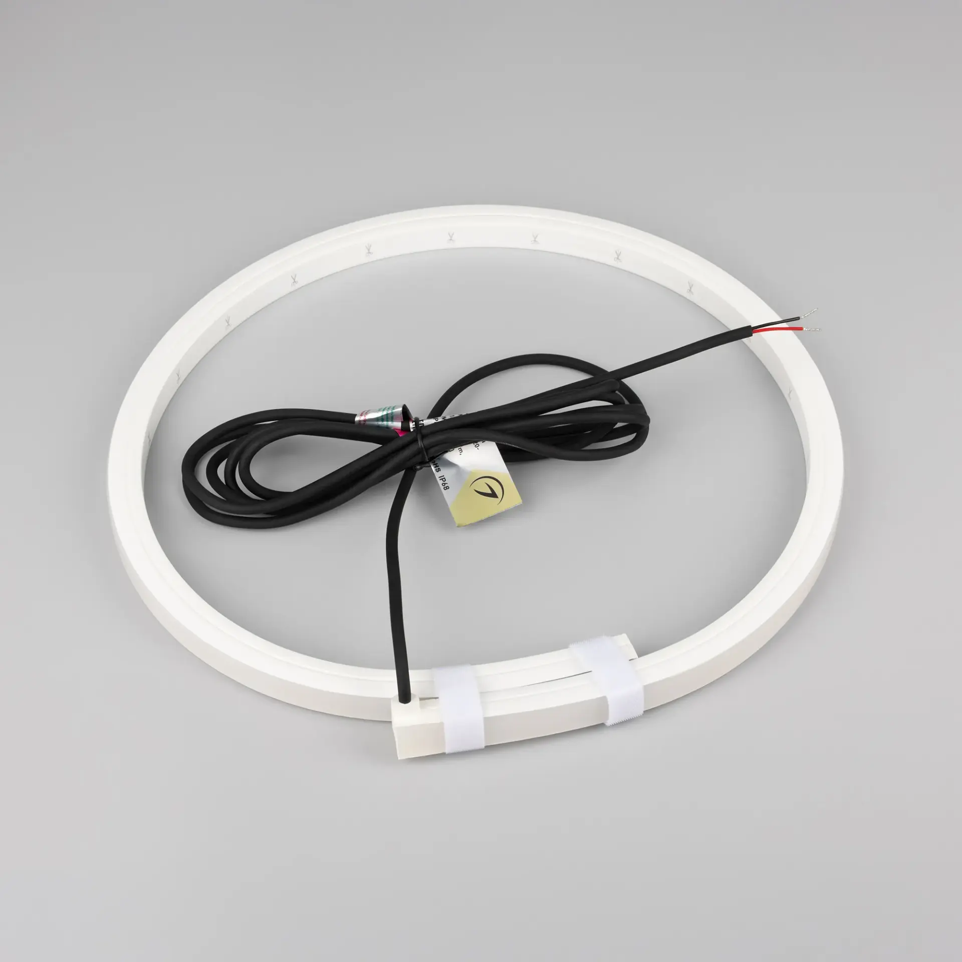 Гибкий неон NOVA-TOP-PU-A120-16x15mm 24V Warm3000 (10 W/m, IP68, 1m, wire x1), ракурс 2