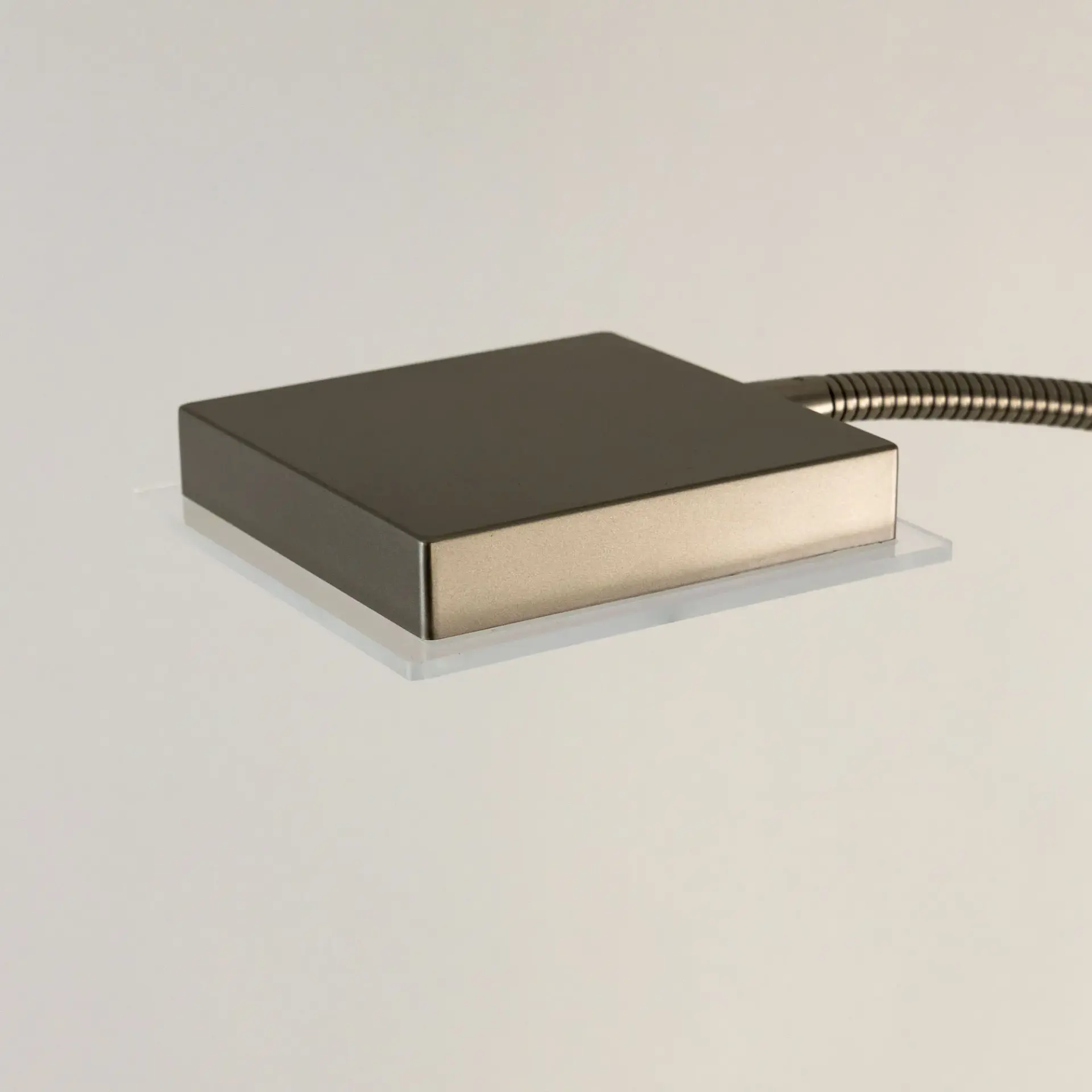 Торшер Citilux CL802011 ХАРДИ — никель, ракурс 16