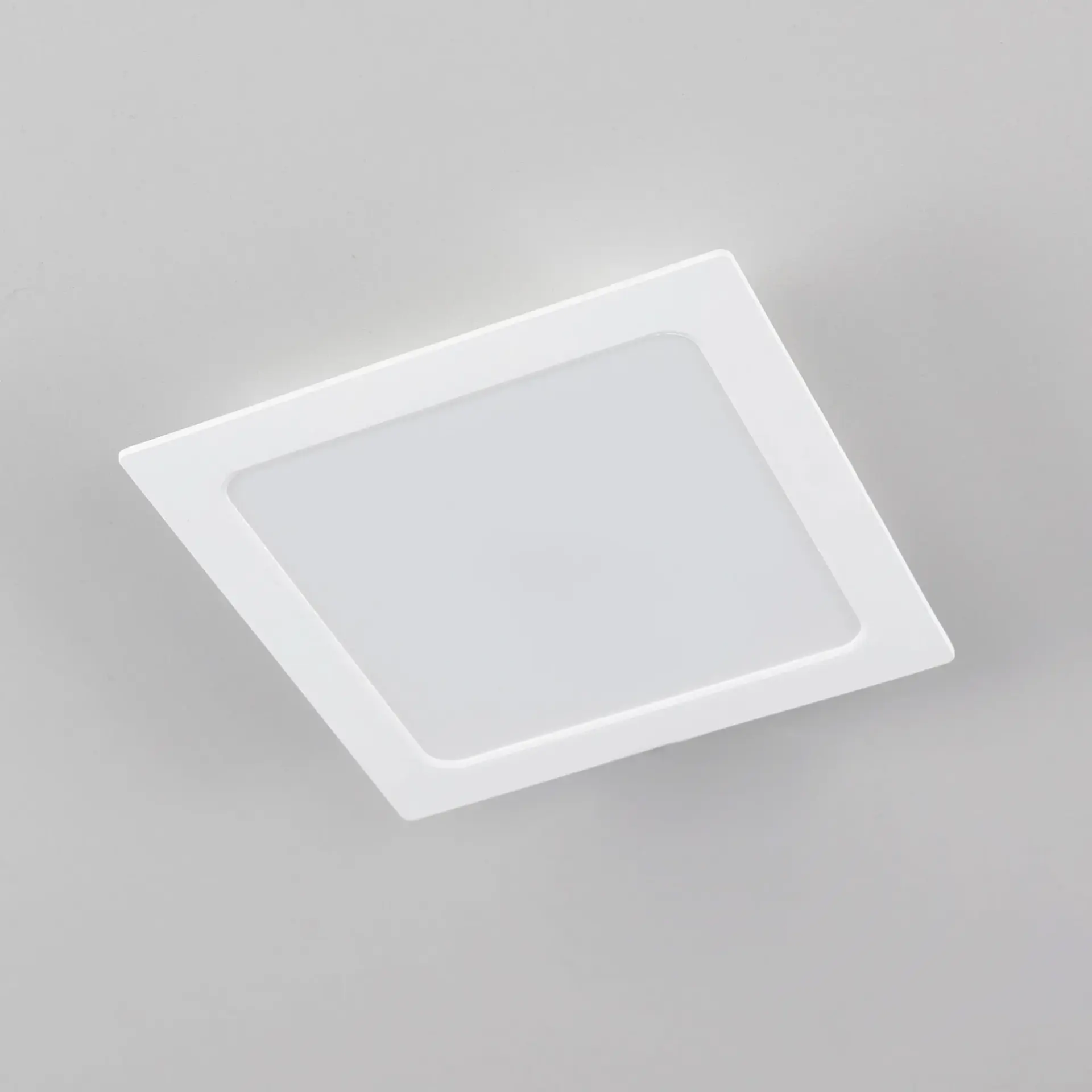 Точечный светильник Citilux CLD55K16N ГАЛС — белый, ракурс 10