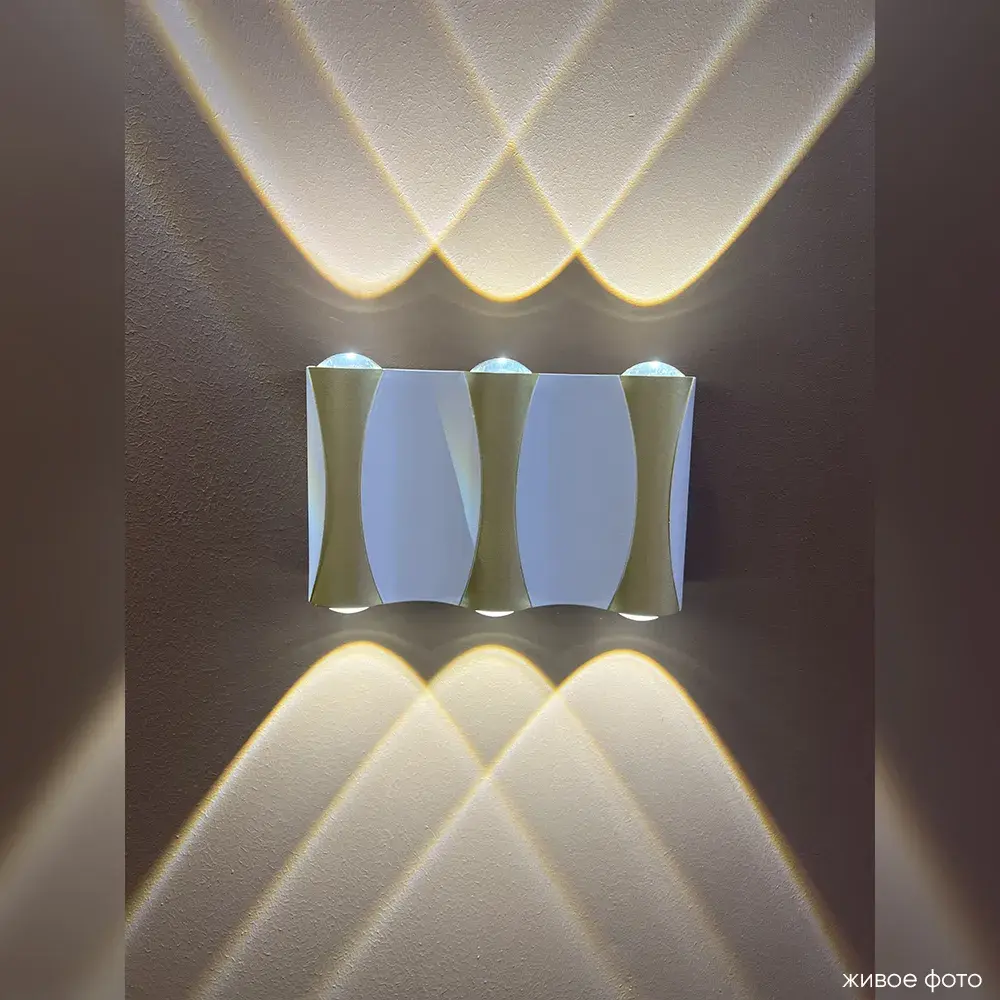 Настенный уличный светильник Crystal Lux CLT 022W3 WH-GO 4000K — белый, ракурс 4