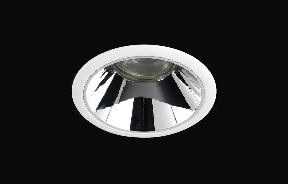 Точечный светильник Crystal Lux CLT 052C WH-CH — белый, ракурс 2