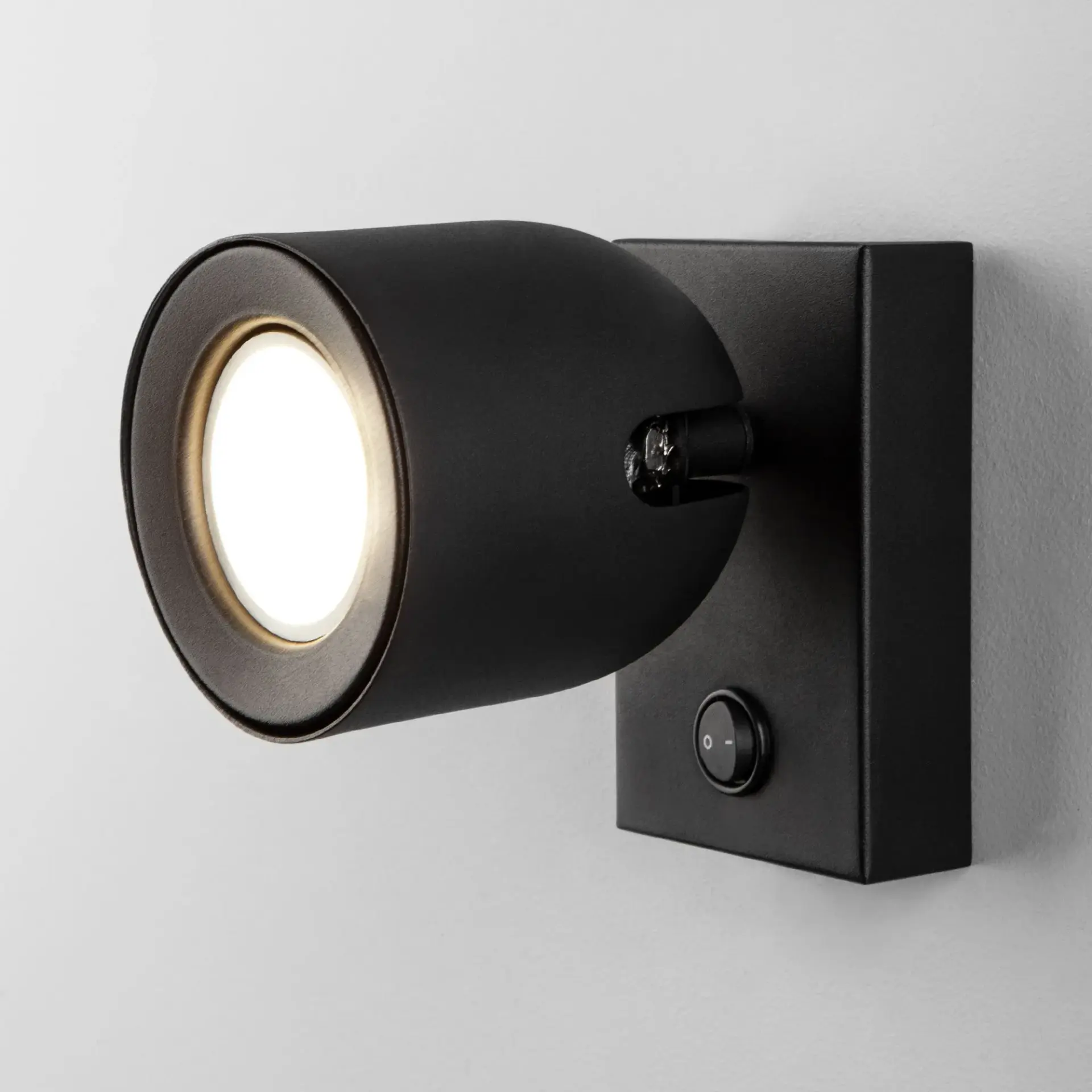Бра Elektrostandard Ogma GU10 SW чёрный (MRL 1009)/(a047871) OGMA — черный, ракурс 2