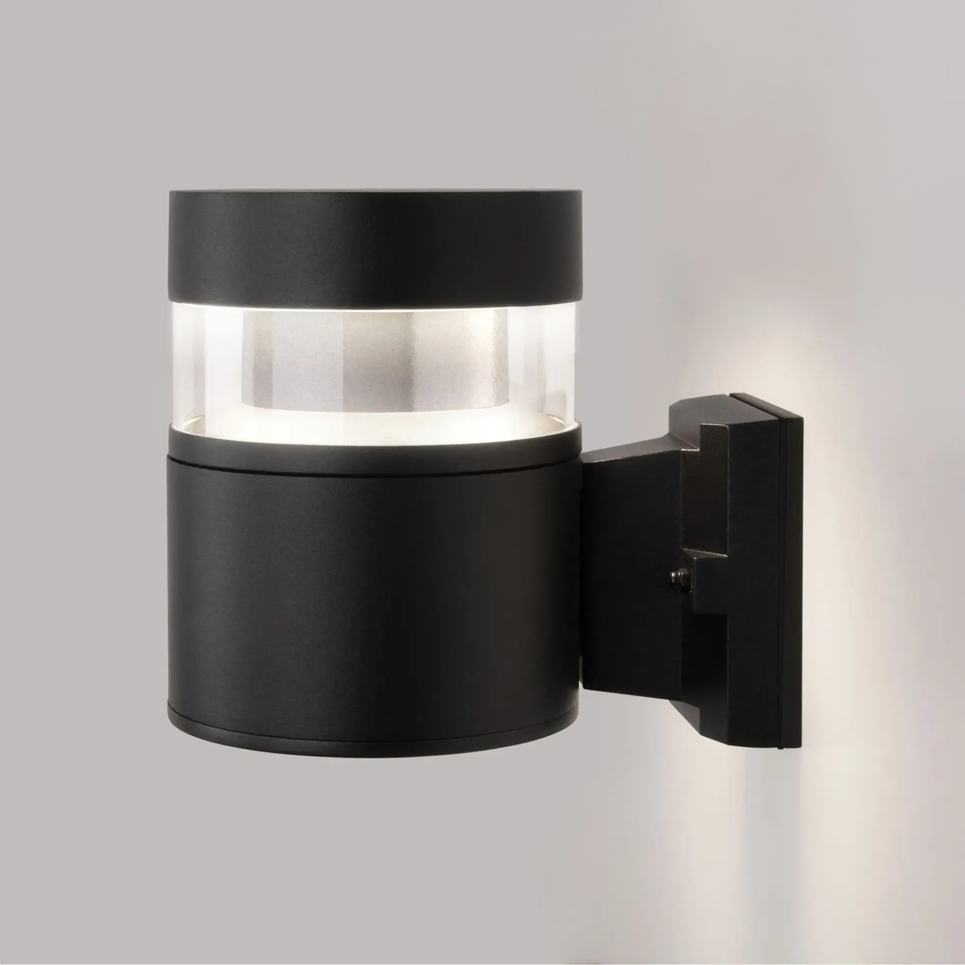 Уличный светильник Elektrostandard 1530 TECHNO LED черный/(a052244) TECHNO, ракурс 2