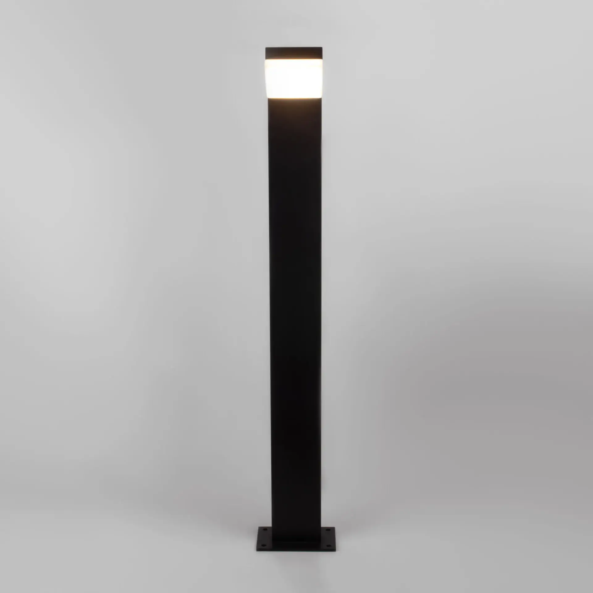 Уличный светильник Elektrostandard 1542 TECHNO LED черный/(a053948) SENSOR, ракурс 2