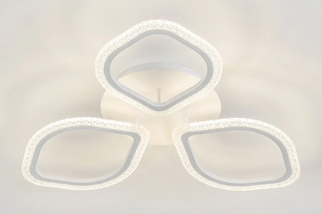 Люстра Escada 10251/3LED — белый, ракурс 3