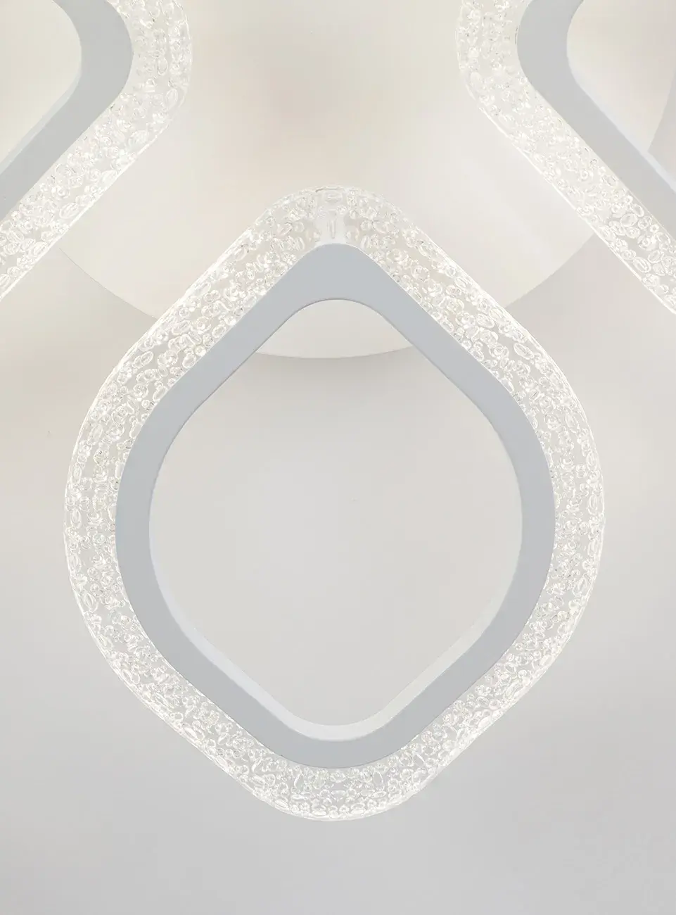 Люстра Escada 10251/4LED — белый