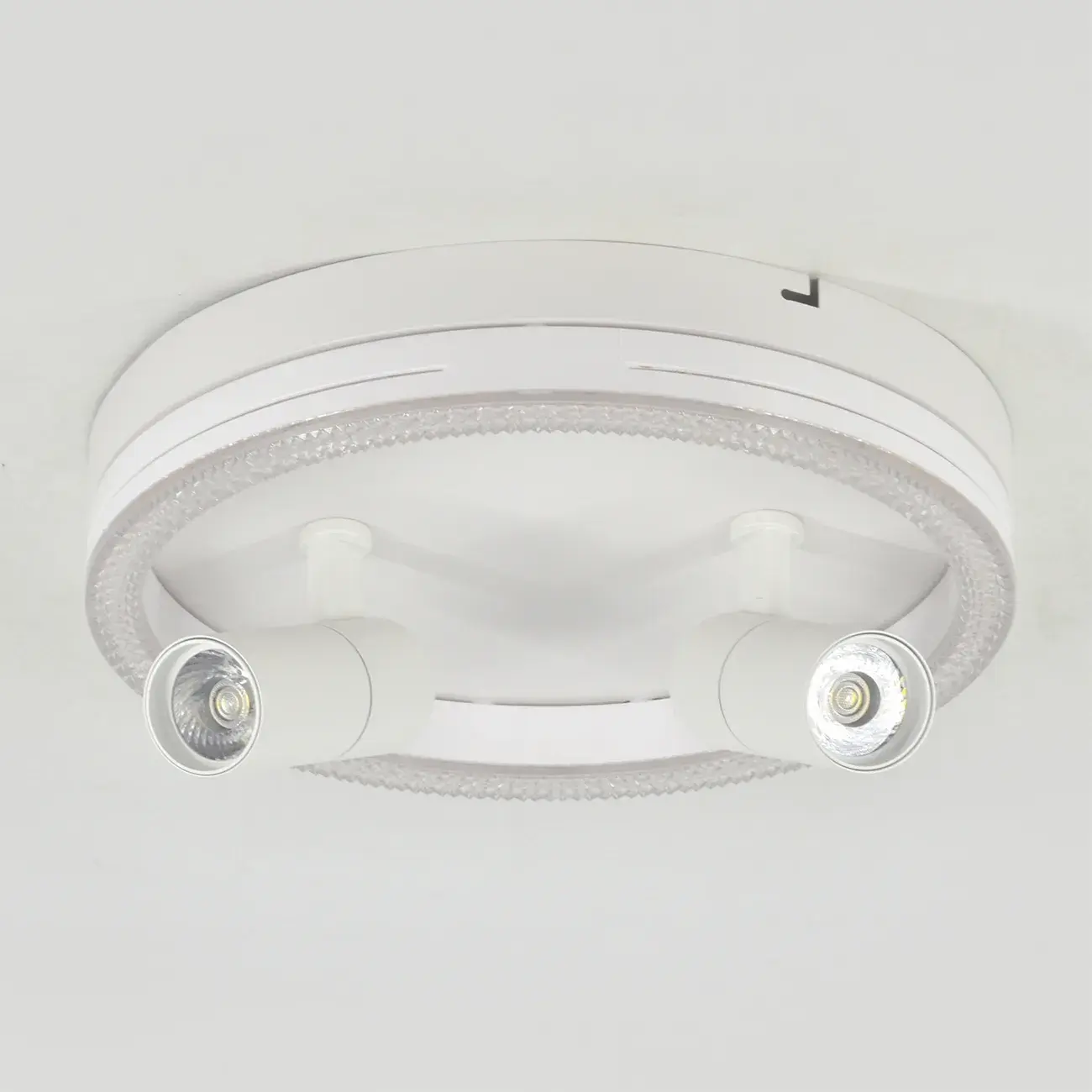 Светильник Escada 20044SMA/03LED WH — белый, ракурс 3