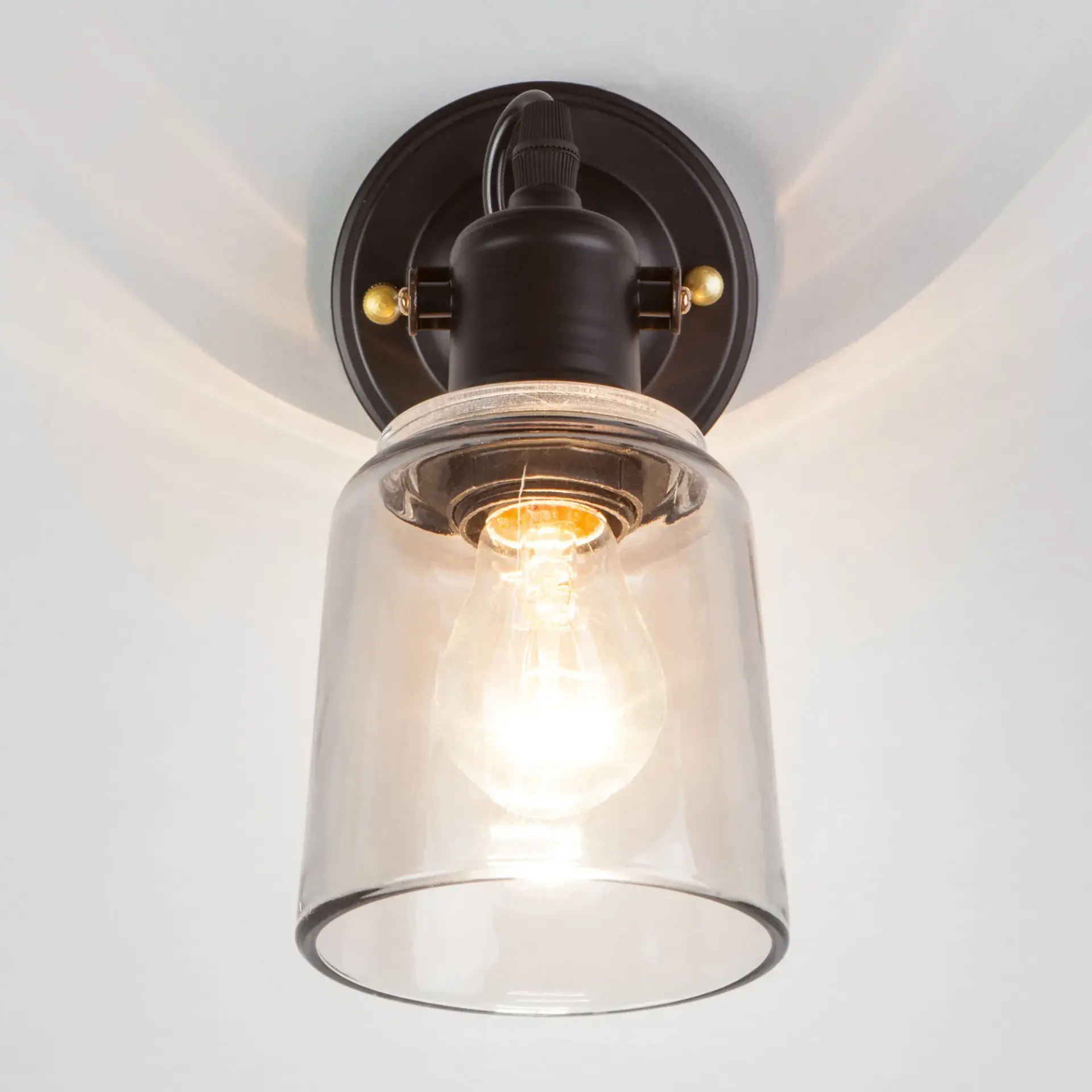 Бра Eurosvet 70111/1 черный ASTOR, ракурс 3