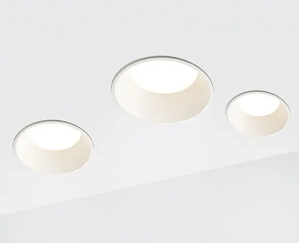 Точечный светильник Italline IT06-6014 white 4000K — белый, ракурс 4
