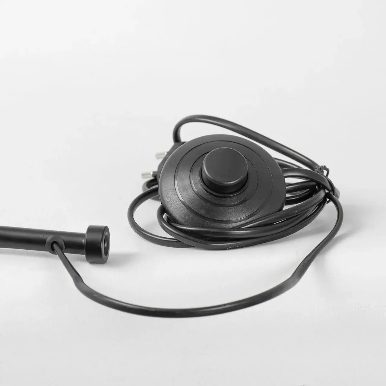 Торшер Lussole LSP-0663 ЕСКАМБИА — черный, ракурс 3