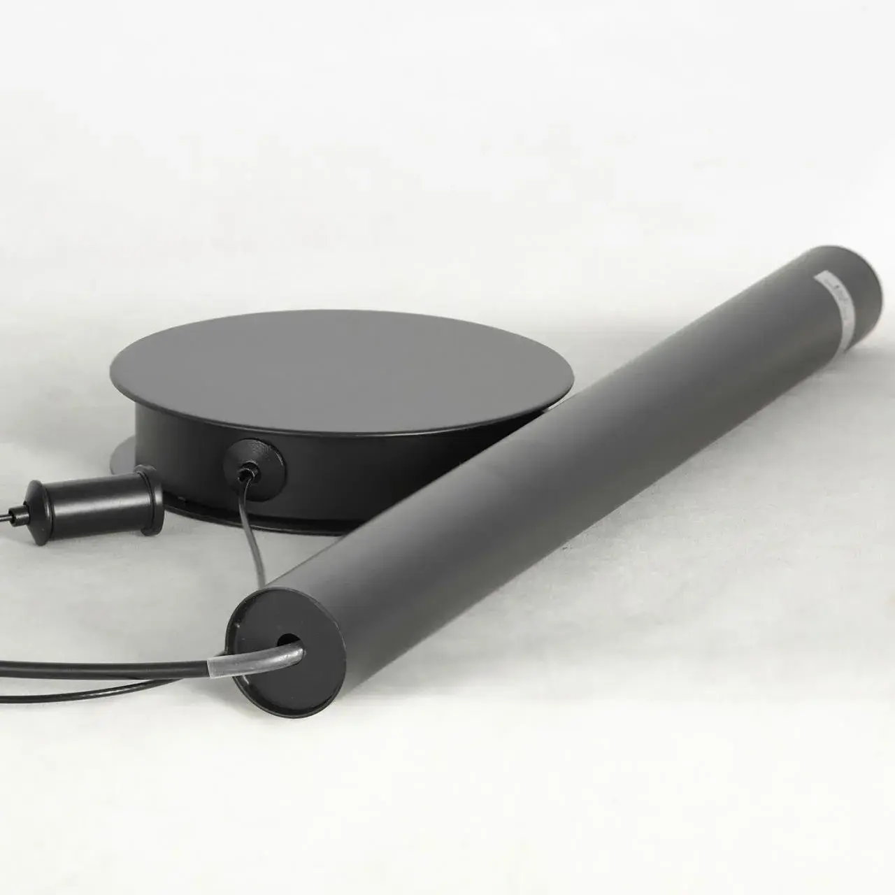 Светильник Lussole LSP-7014 БРИДЖЕПОРТ — черный, ракурс 3