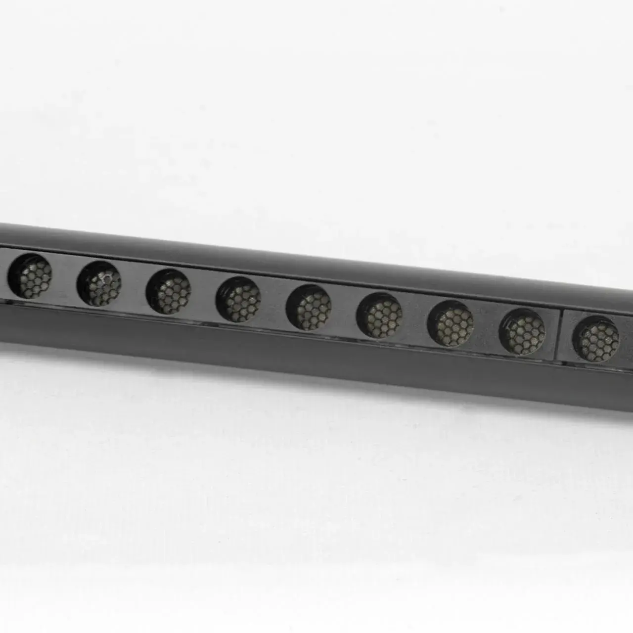 Светильник Lussole LSP-7222 ДЕСОТО — черный, ракурс 2