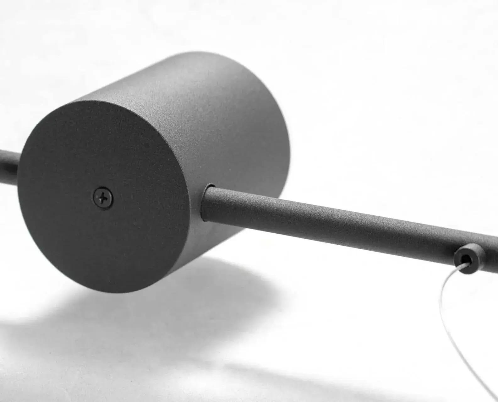 Светильник Lussole LSP-8152 ПИКВИСК — черный, ракурс 4