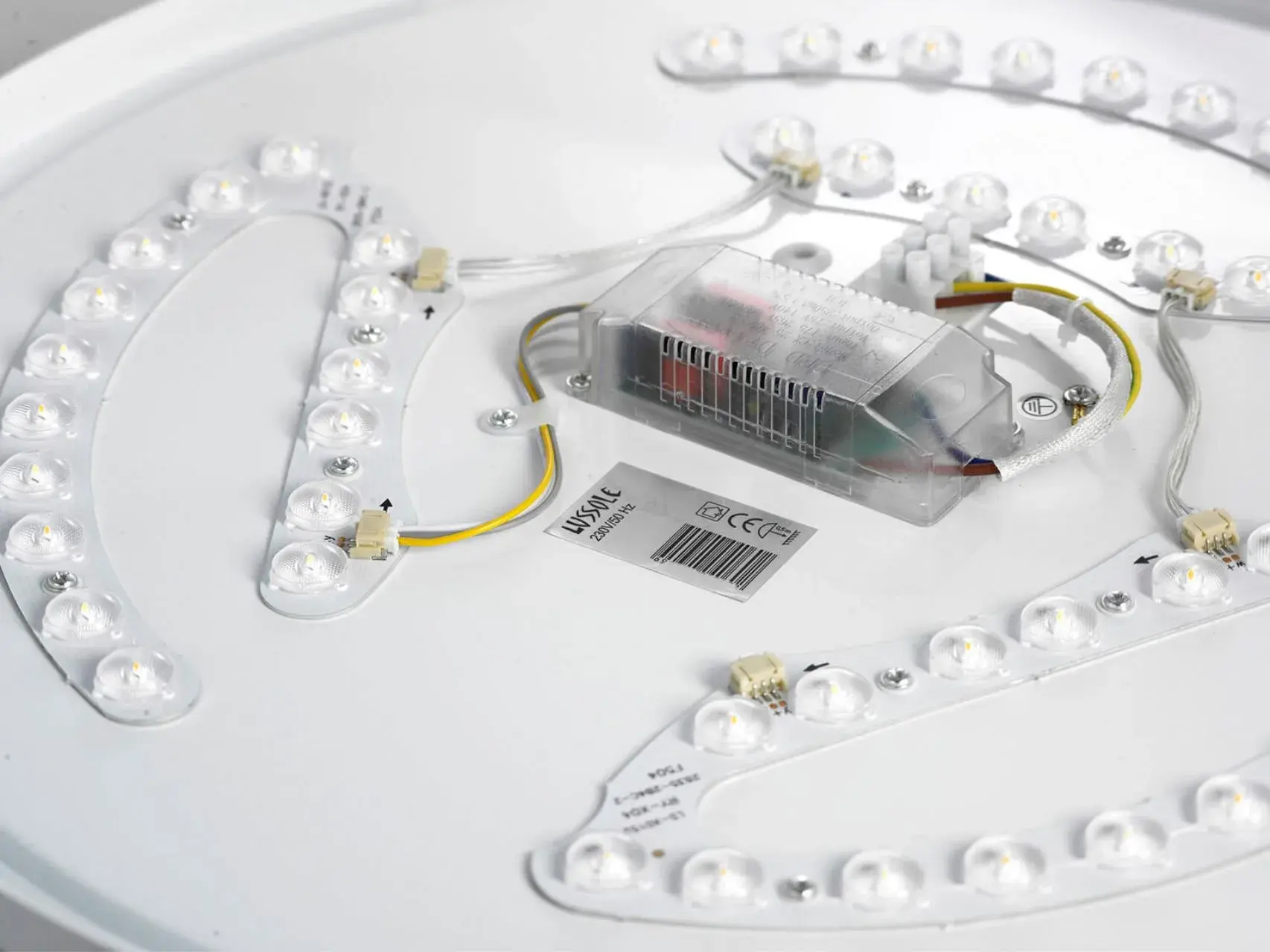 Светильник Lussole LSP-8312 МУНЛАЙТ — белый, ракурс 3