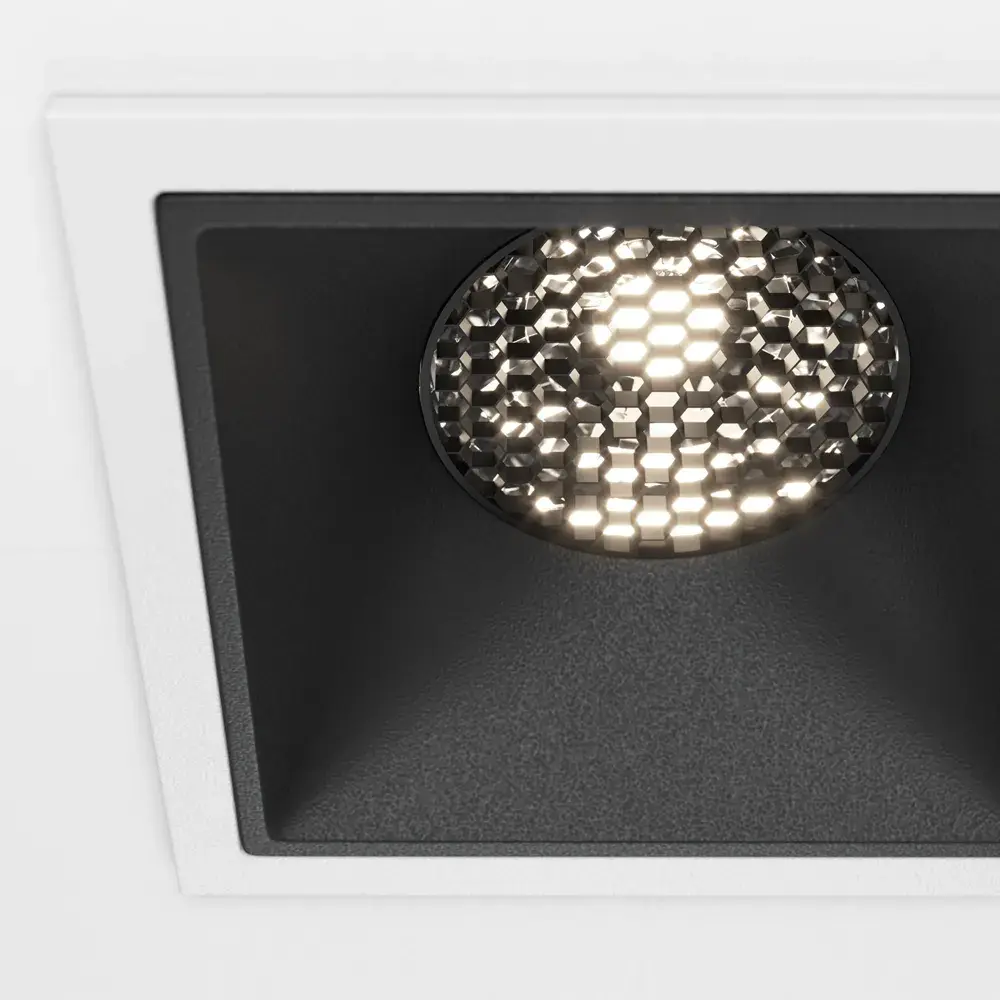 Встраиваемый точечный светильник Maytoni ALFA LED — черный, ракурс 8